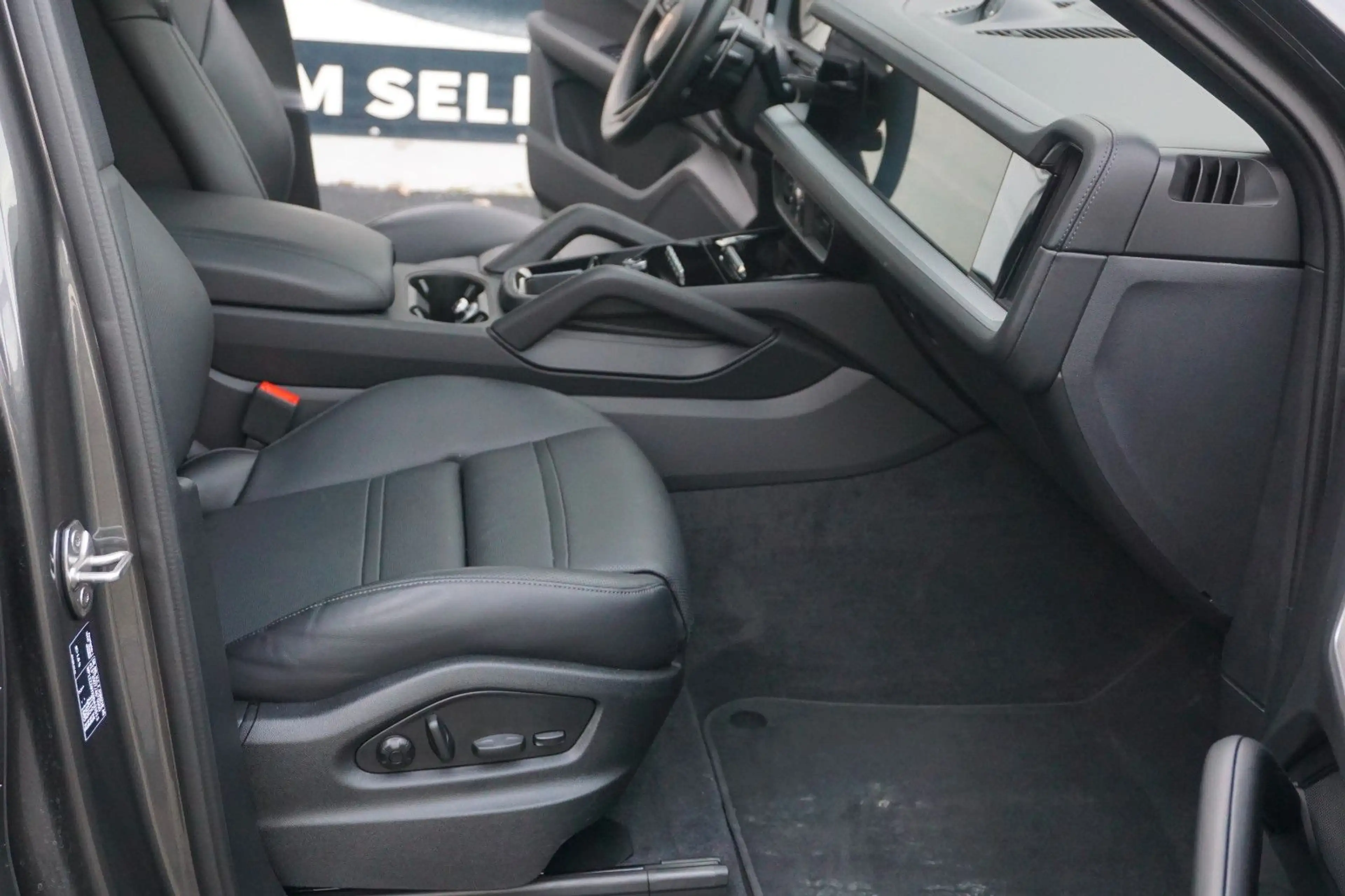 Porsche Cayenne Coupe E-Hybrid*Luft*AHK*BOSE*HeadUp*14We — photo 8