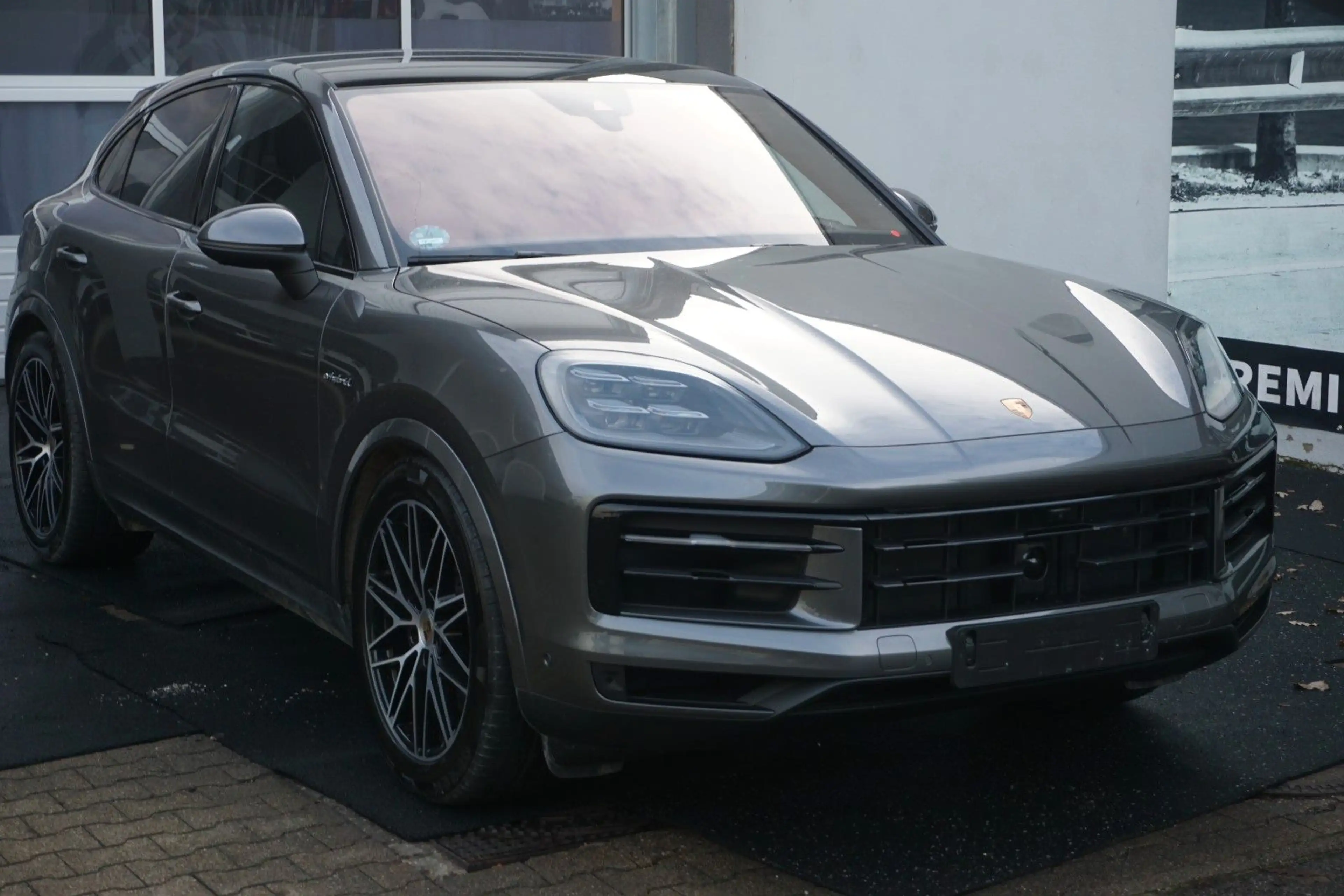 Porsche Cayenne Coupe E-Hybrid*Luft*AHK*BOSE*HeadUp*14We — photo 7