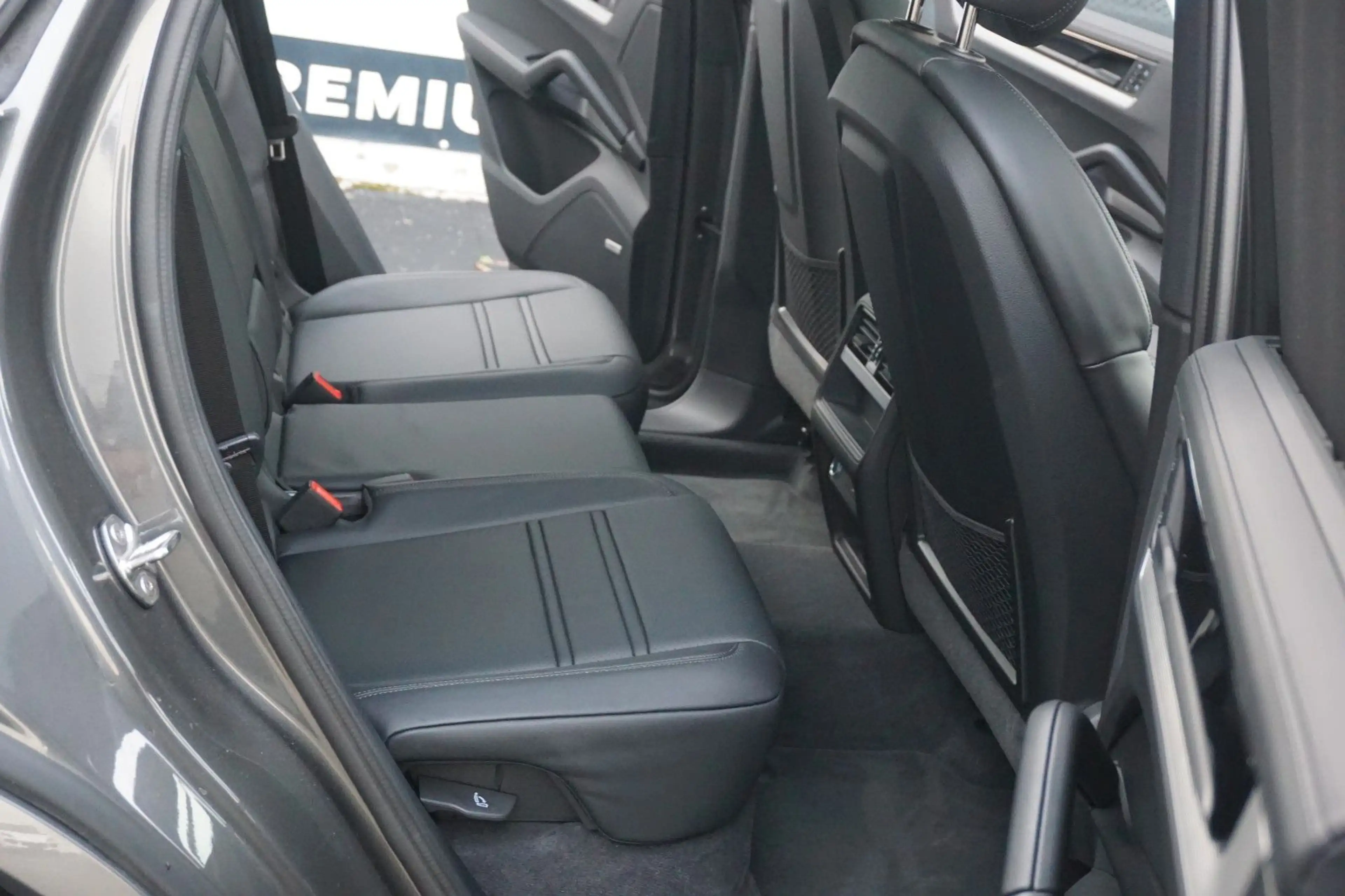 Porsche Cayenne Coupe E-Hybrid*Luft*AHK*BOSE*HeadUp*14We — photo 11