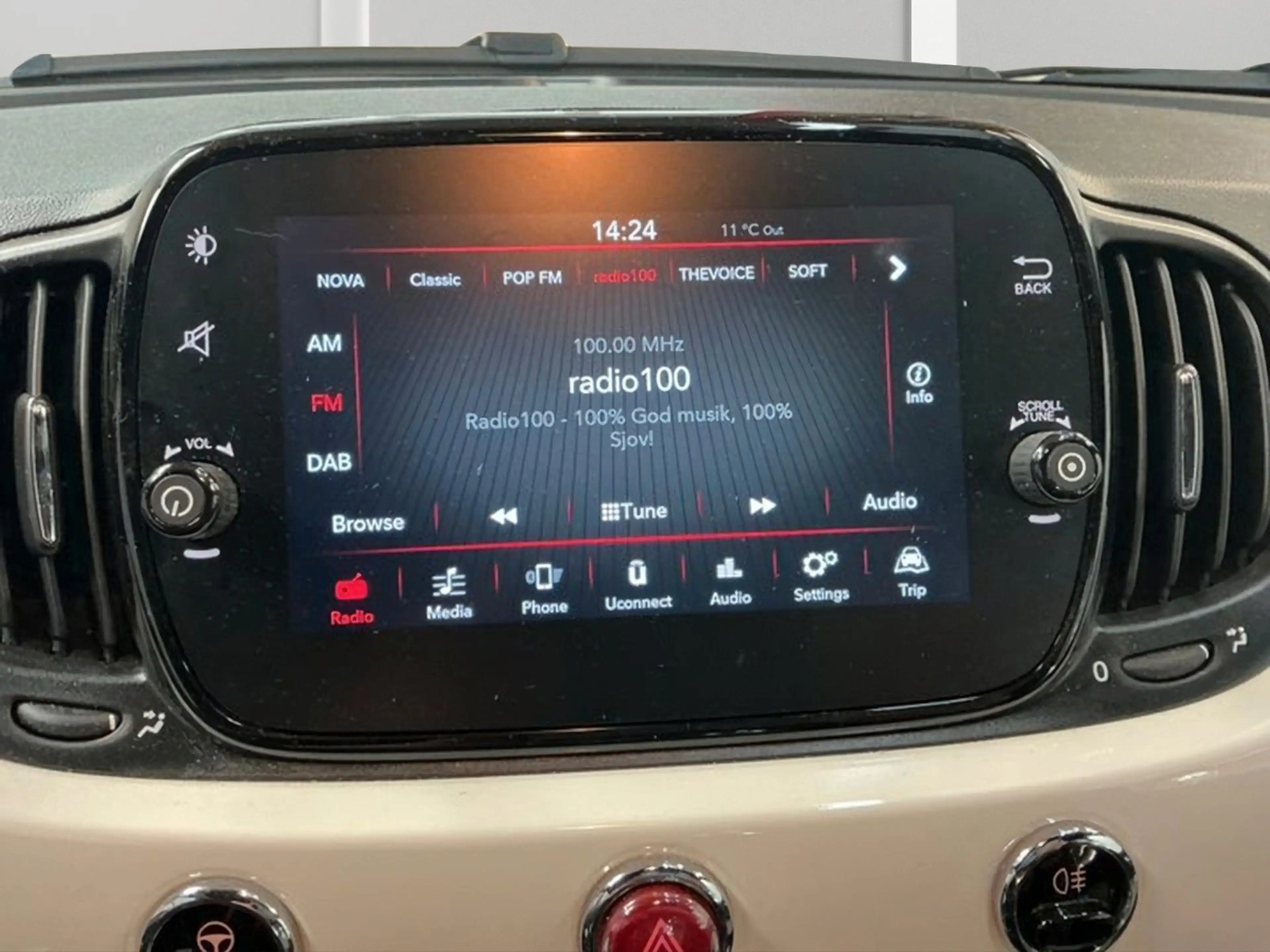 Fiat 500C Dolcevita Leder Apple CarPlay LED PDC — photo 13