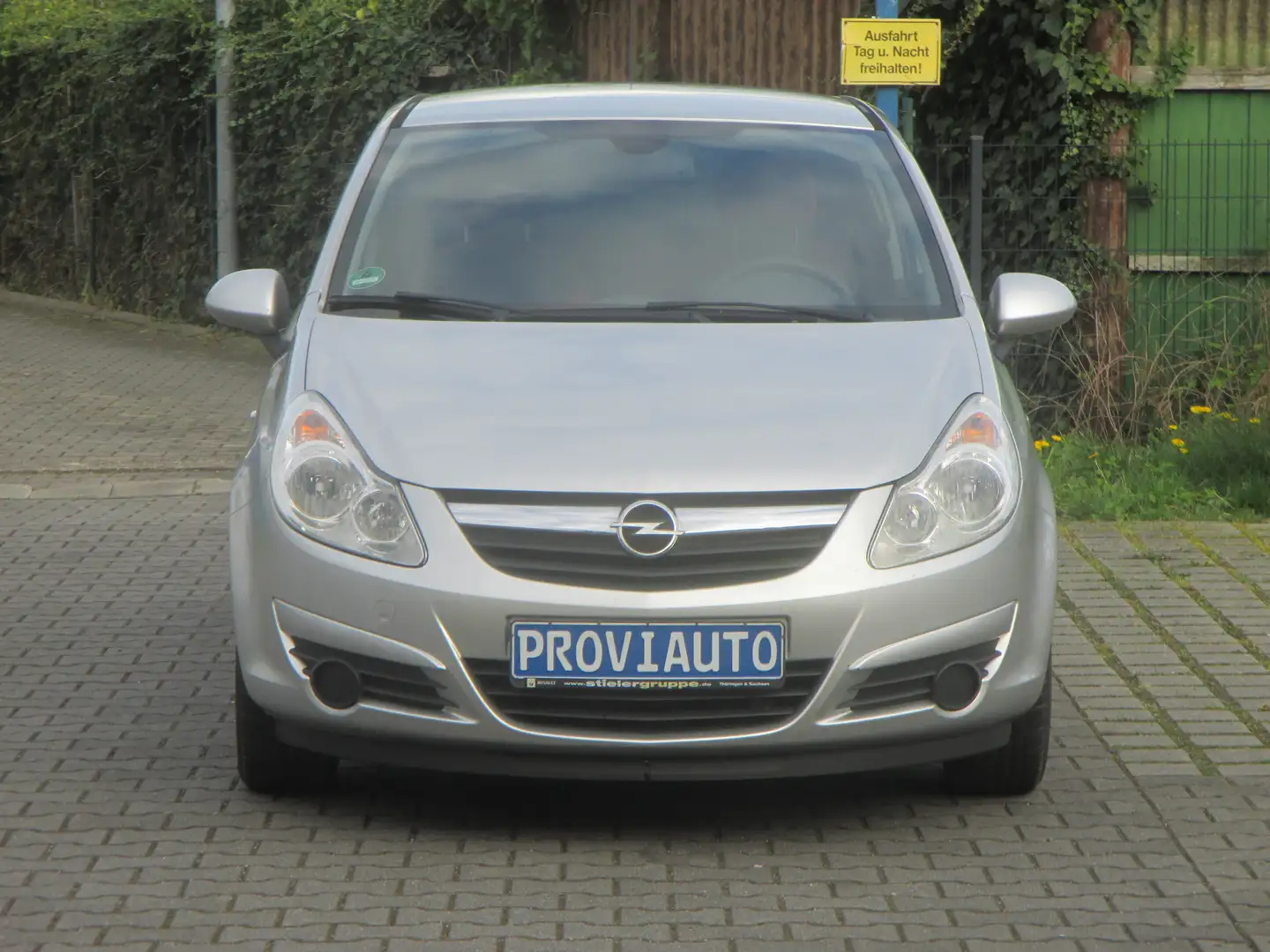 Opel Corsa 1.2 Edition TÜV 06/2024 Gümüş rengi - 2