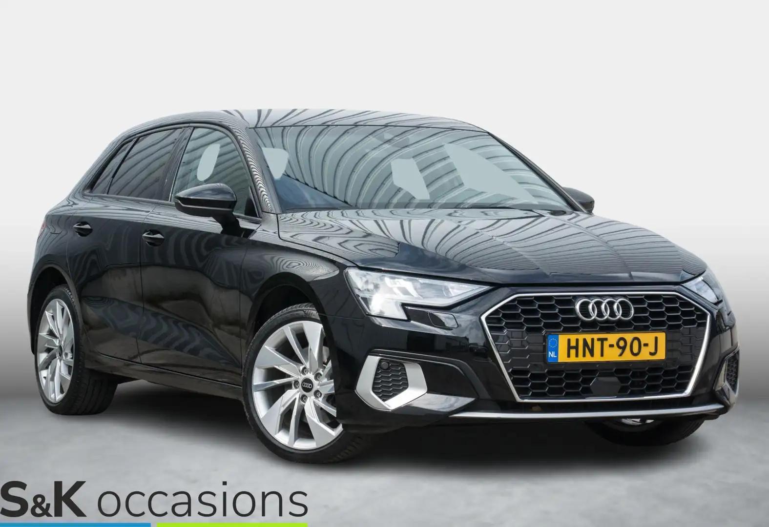 Audi A3 Sportback 40 TFSI e Advanced edition Zwart - 1