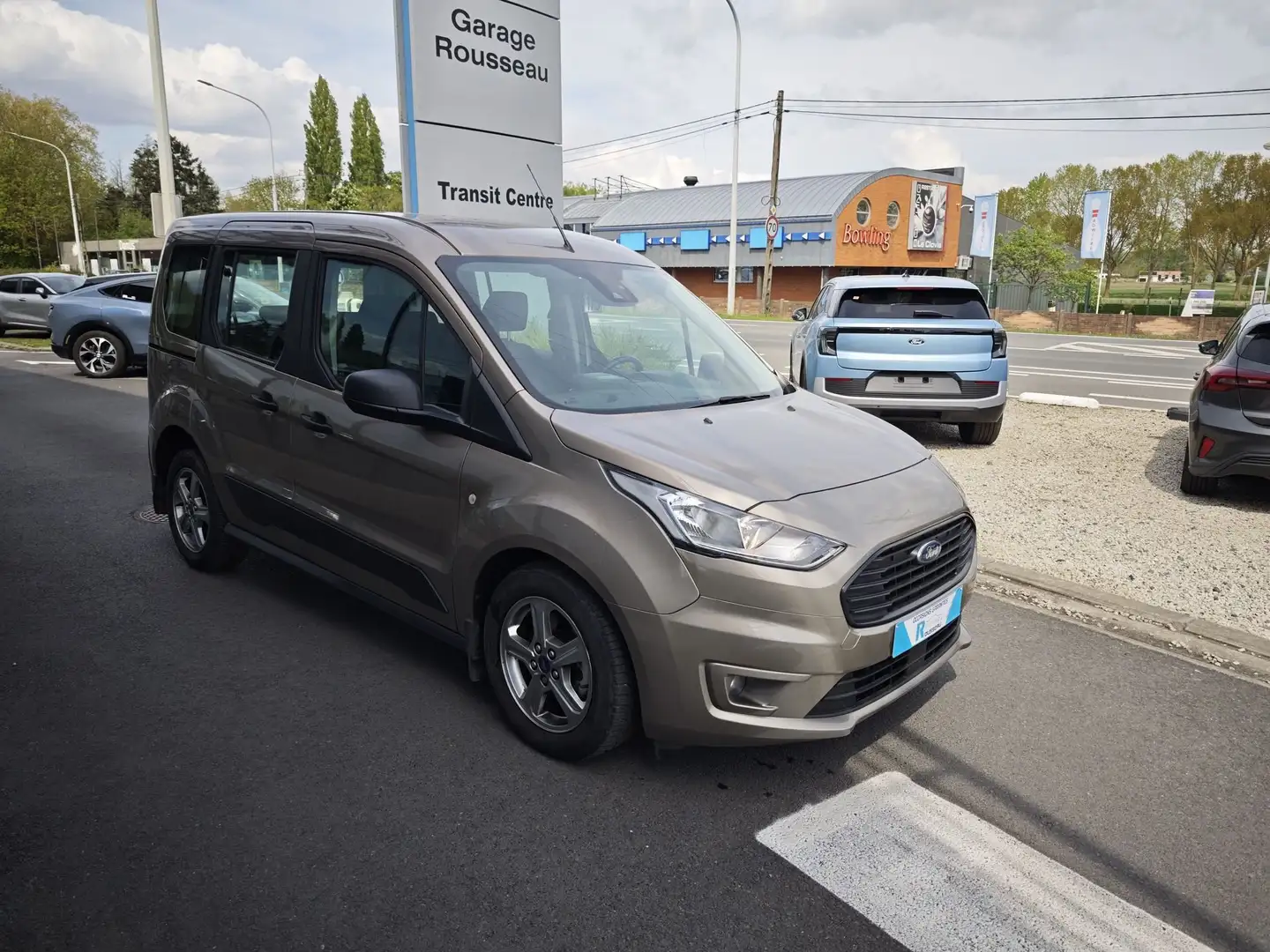 Ford Tourneo Connect - 2