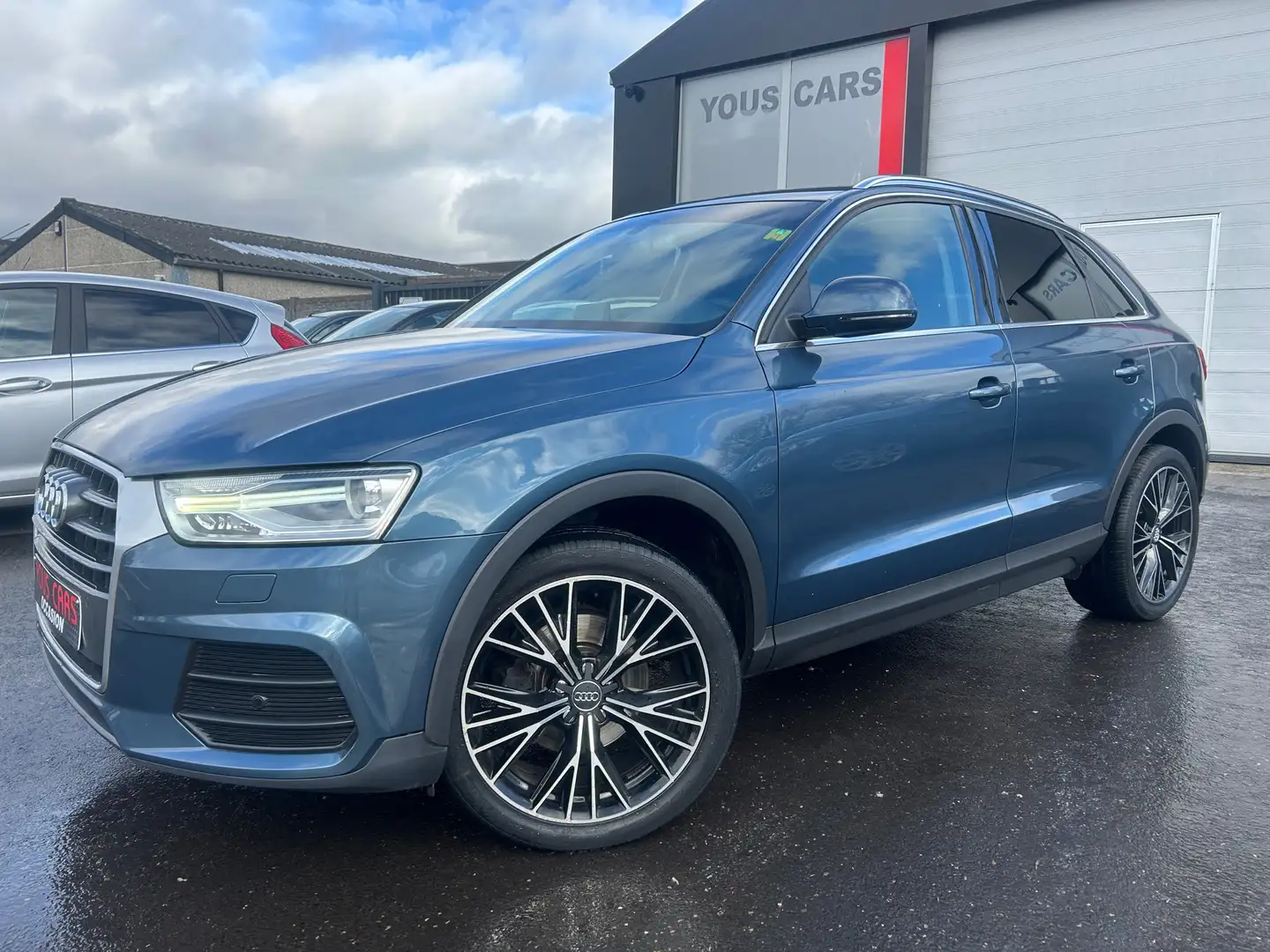 Audi Q3 2.0 TDi Design Blauw - 1