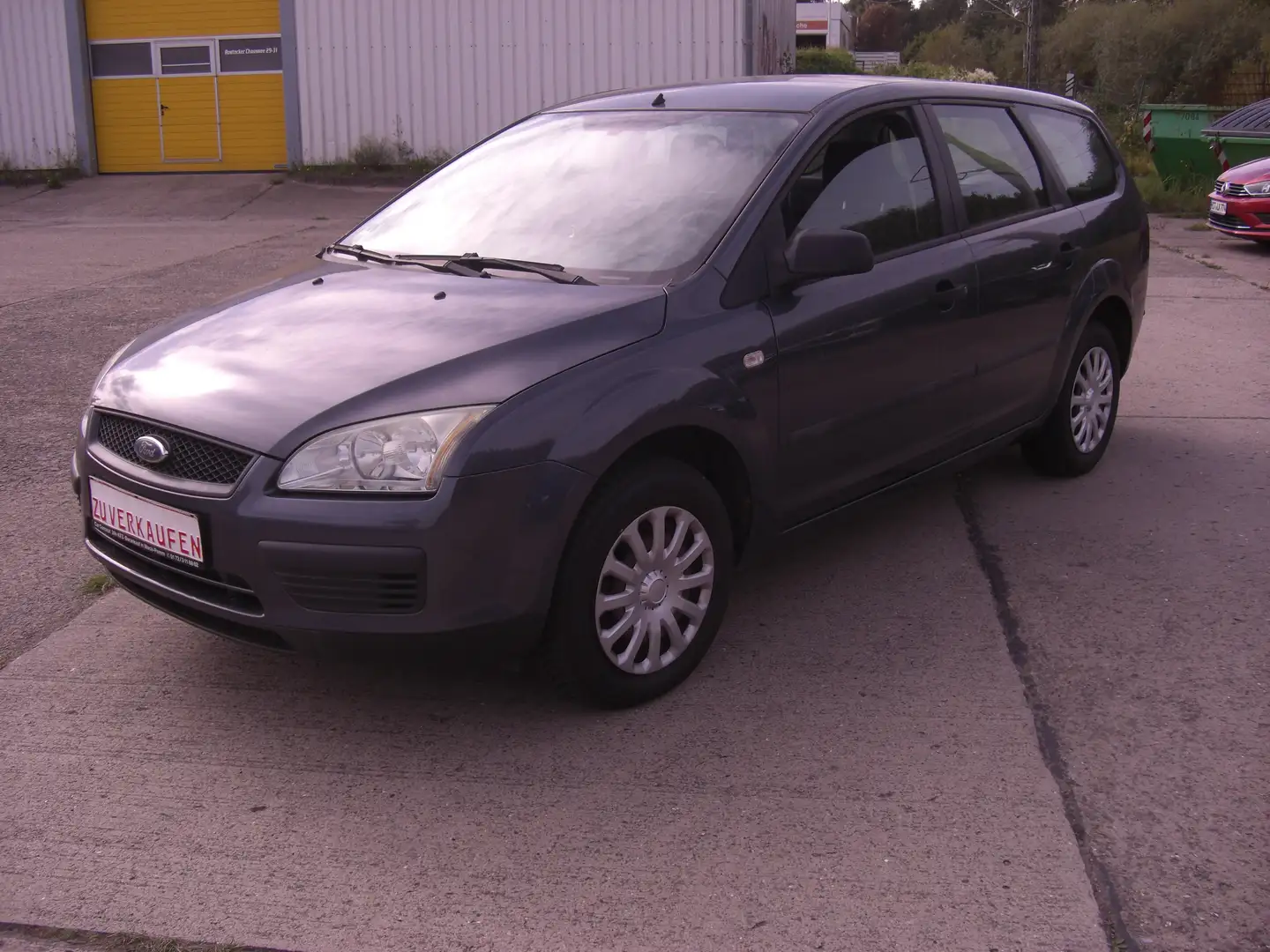 Ford Focus Focus Kombi1.6 16V TÜV 3/27 Grau - 2