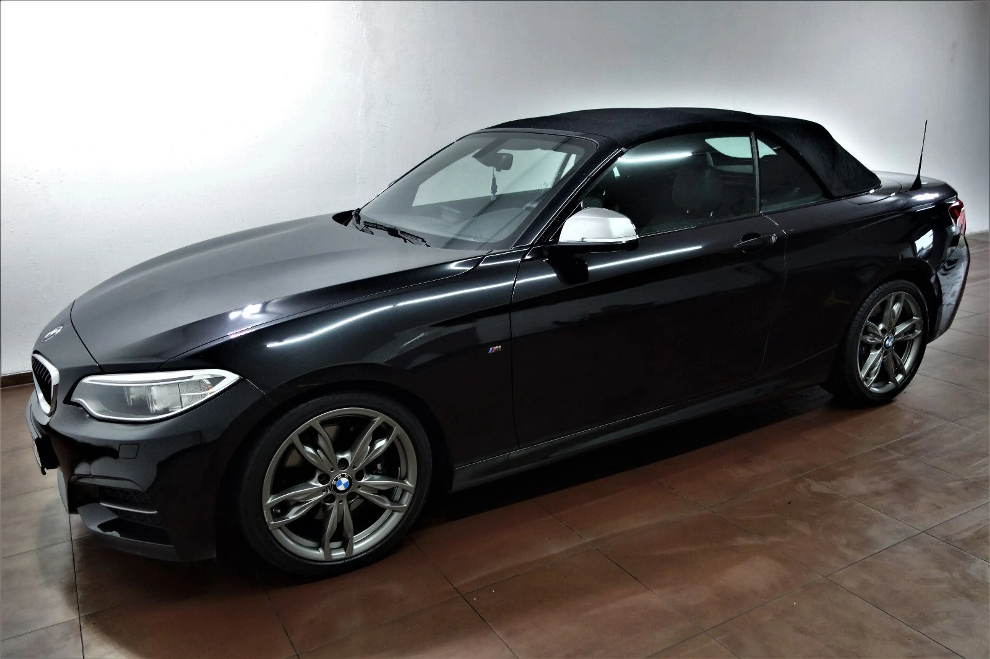 BMW 235 i Cabrio Leder/Xenon/Navi/Klimaauto/18-Zoll — photo 4