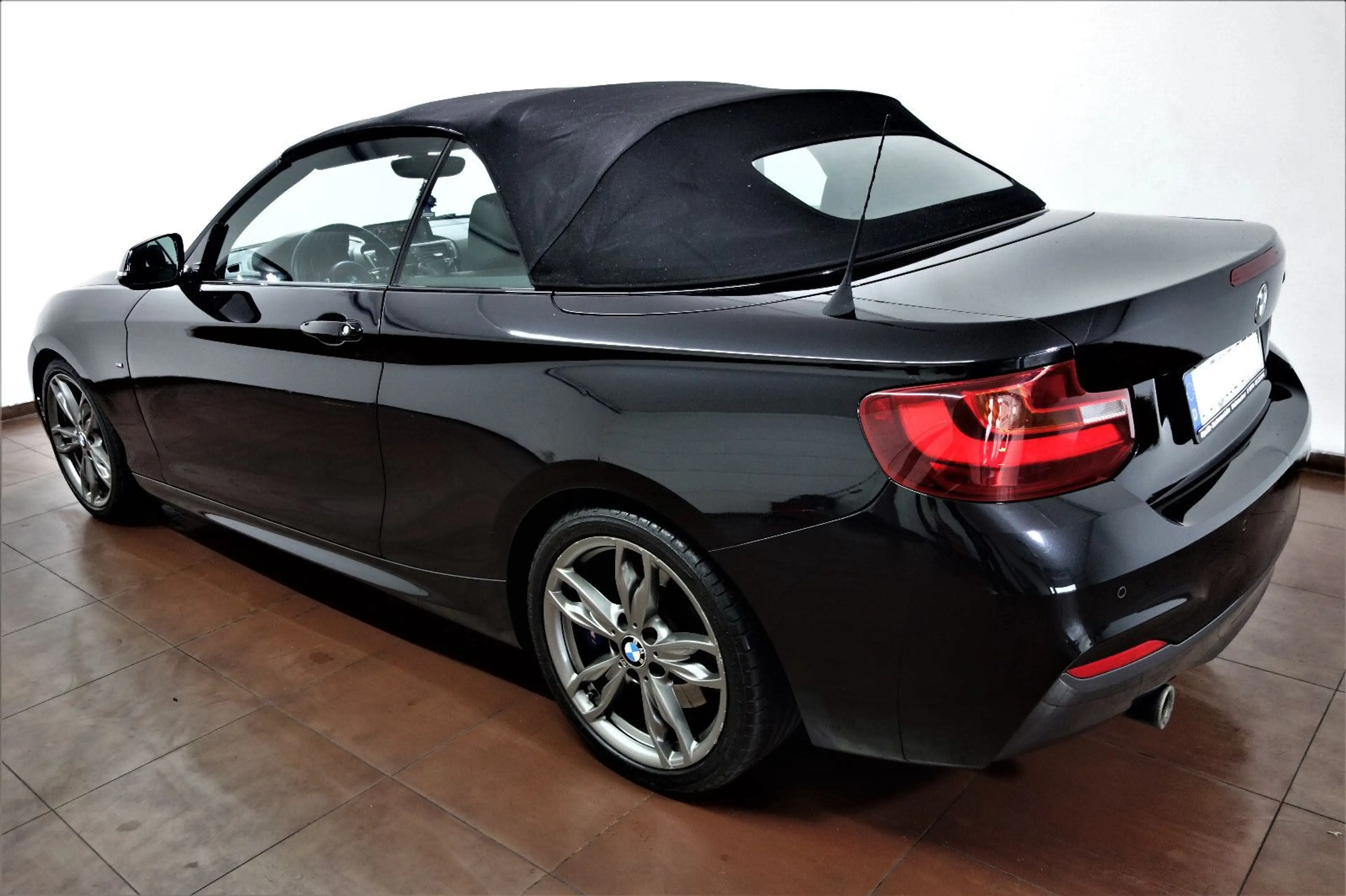 BMW 235 i Cabrio Leder/Xenon/Navi/Klimaauto/18-Zoll — photo 5