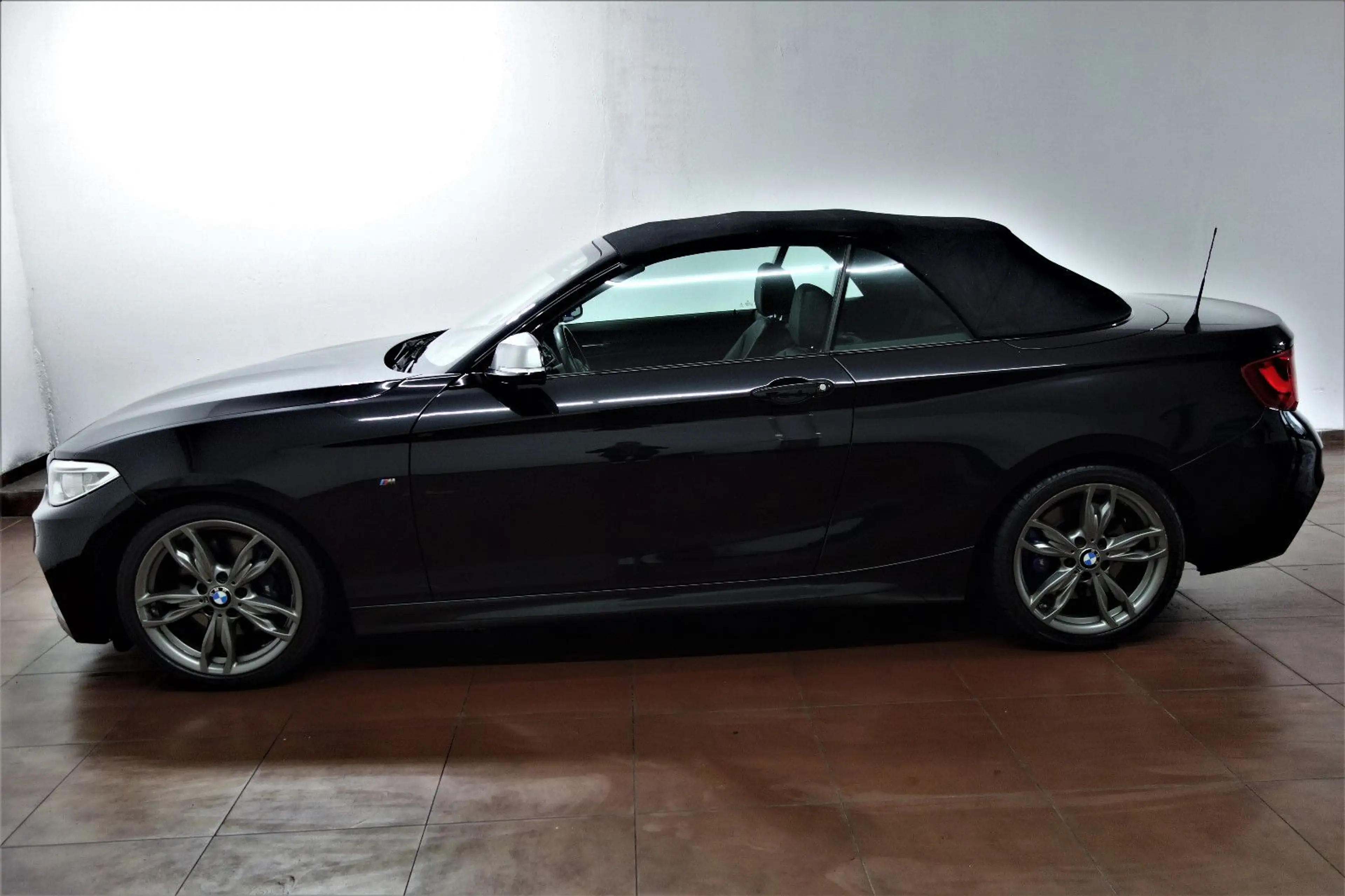 BMW 235 i Cabrio Leder/Xenon/Navi/Klimaauto/18-Zoll — photo 11