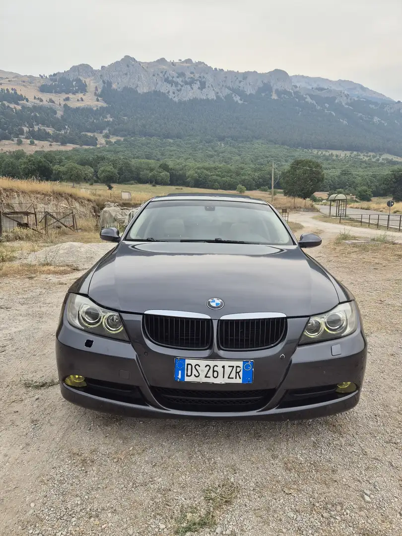 BMW 330 330xd Touring Futura - 1