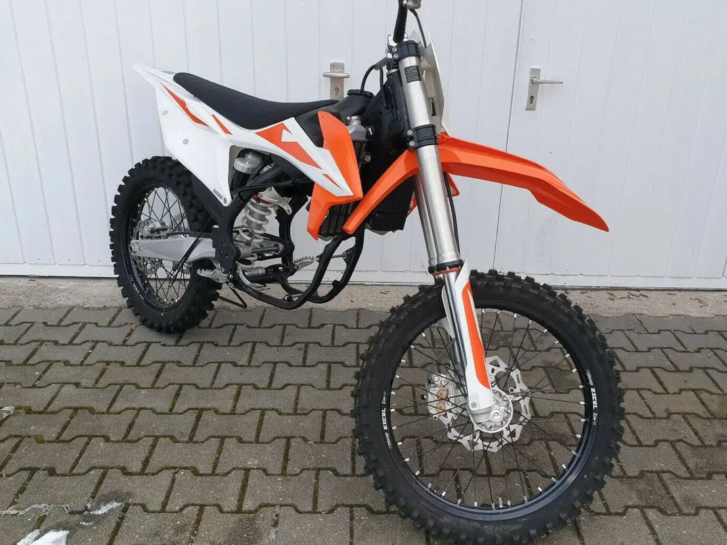 KTM 450 SX F 2019 Oranžová - 1