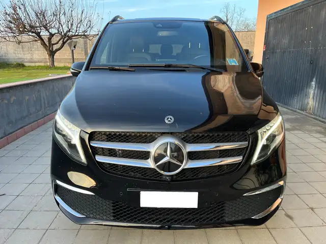 Mercedes-Benz 300 Automatic Premium Extralong