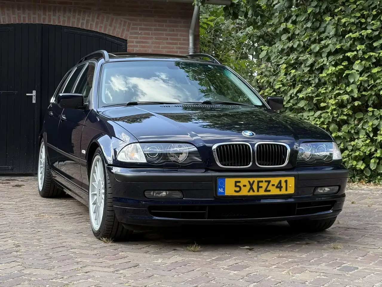 BMW 328 E46 328i Touring, foto 2