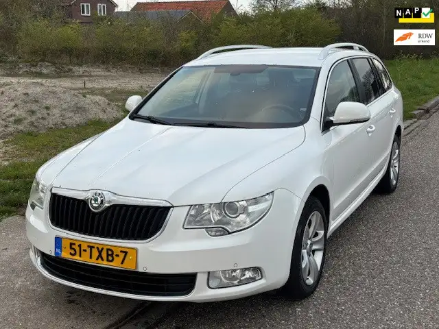 Skoda Superb Combi 1.4 TSI Greentech Ambition Business Line ECC