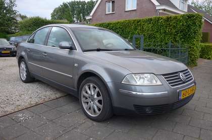 Volkswagen Passat 2.3 V5 Highline nwe APK Goede Airco!