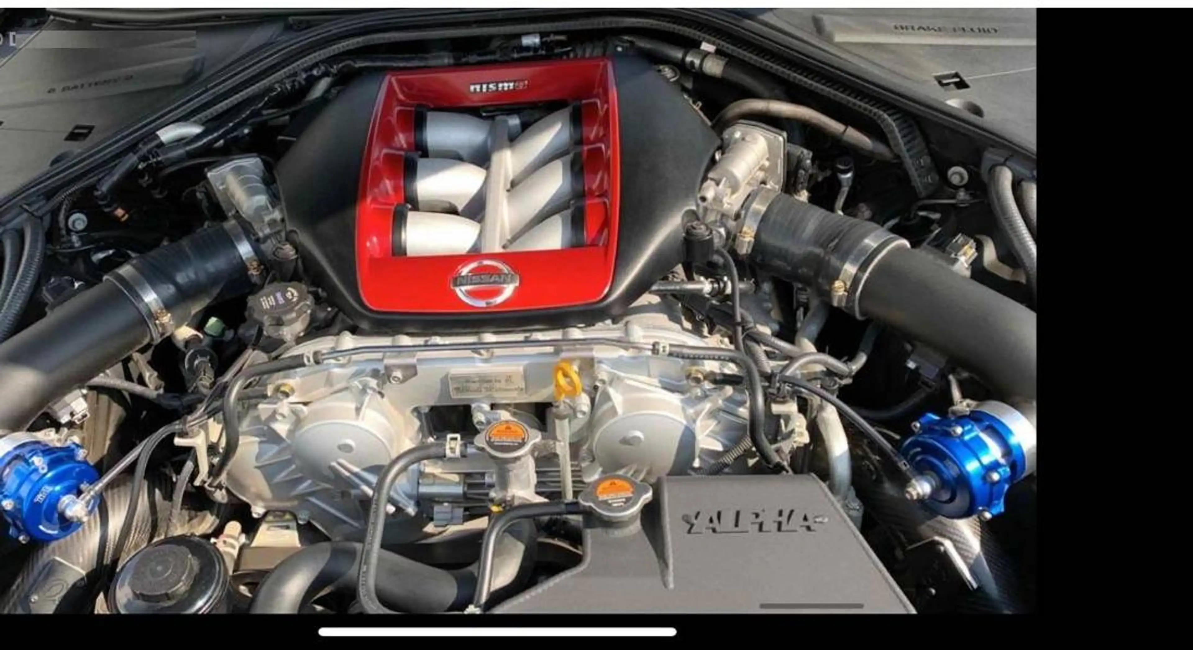 Nissan GT-R GT-R 3.8 Turbo V6 Nismo — photo 10