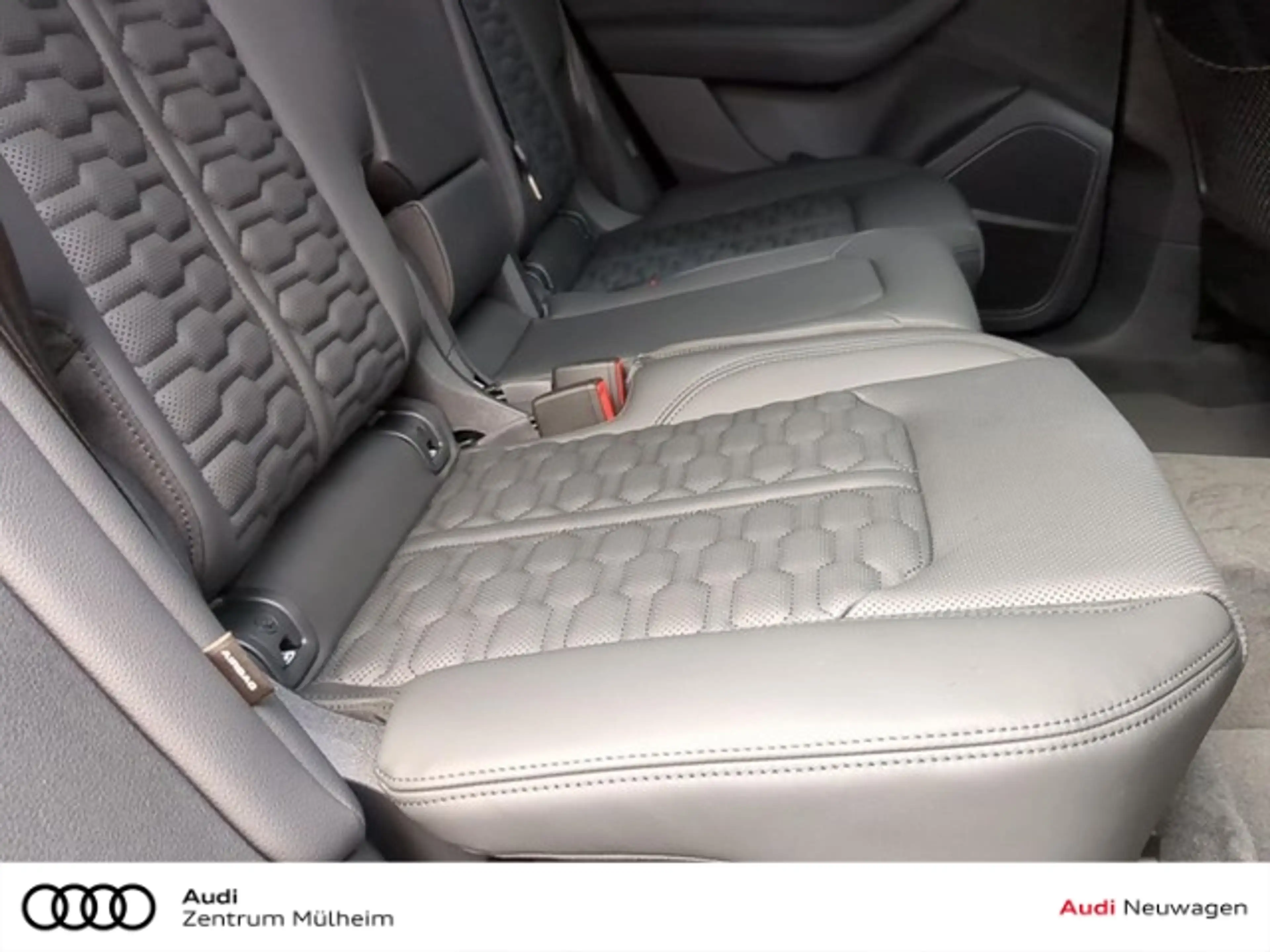 Audi RS Q8 quattro performance 640 PS tiptronic — photo 7
