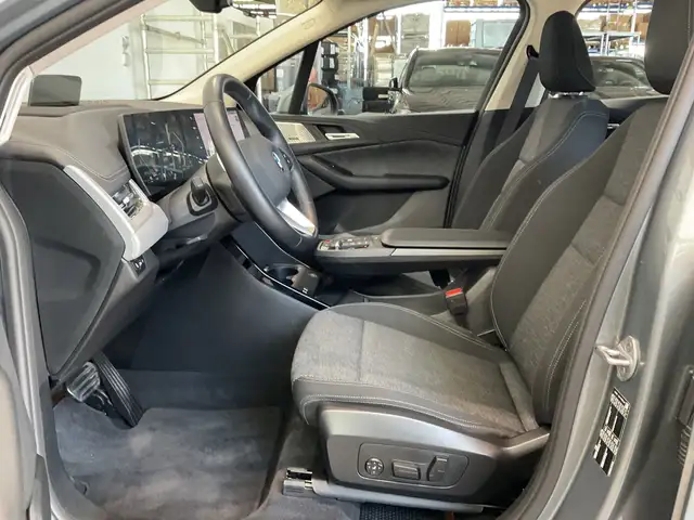 BMW 2 Series view 7