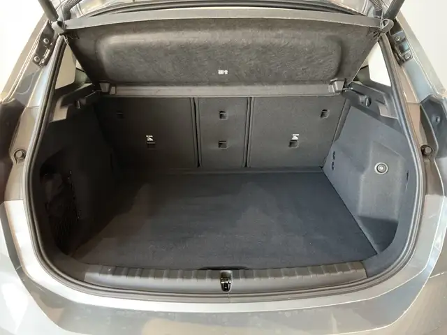 BMW 2 Series view 10