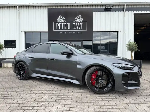 Audi RS5 RS 5 2.9 TFSI Quattro PHEV tiptronic (470 kW)
