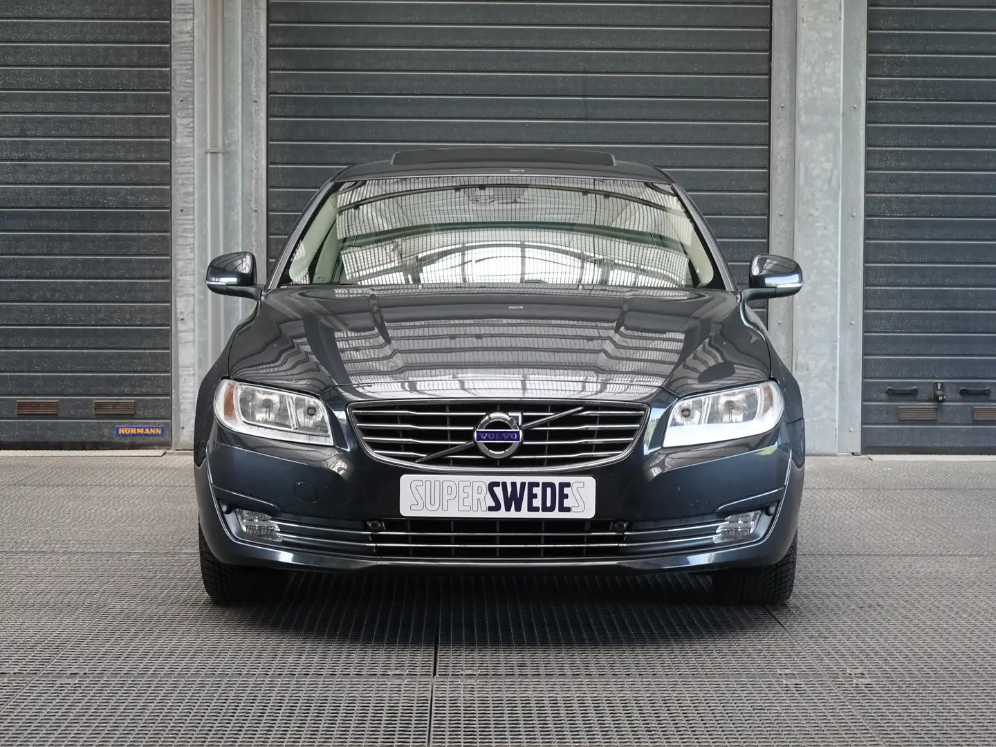 Volvo V70 1.6 T4 Nordic+ Gris - 2