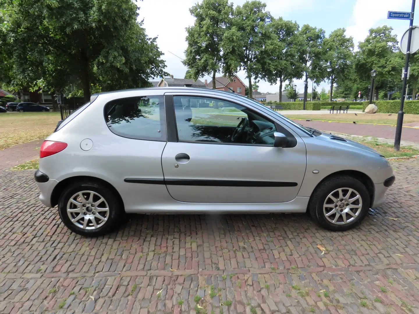 Peugeot 206 1.4 XT Stuurbekrachtiging Lm Velgen Trekhaak***Apk Grijs - 2