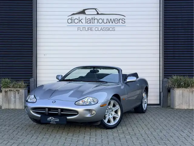 Jaguar XK8 4.0 V8 Convertible / YOUNGTIMER / 17 JAAR IN BEZIT
