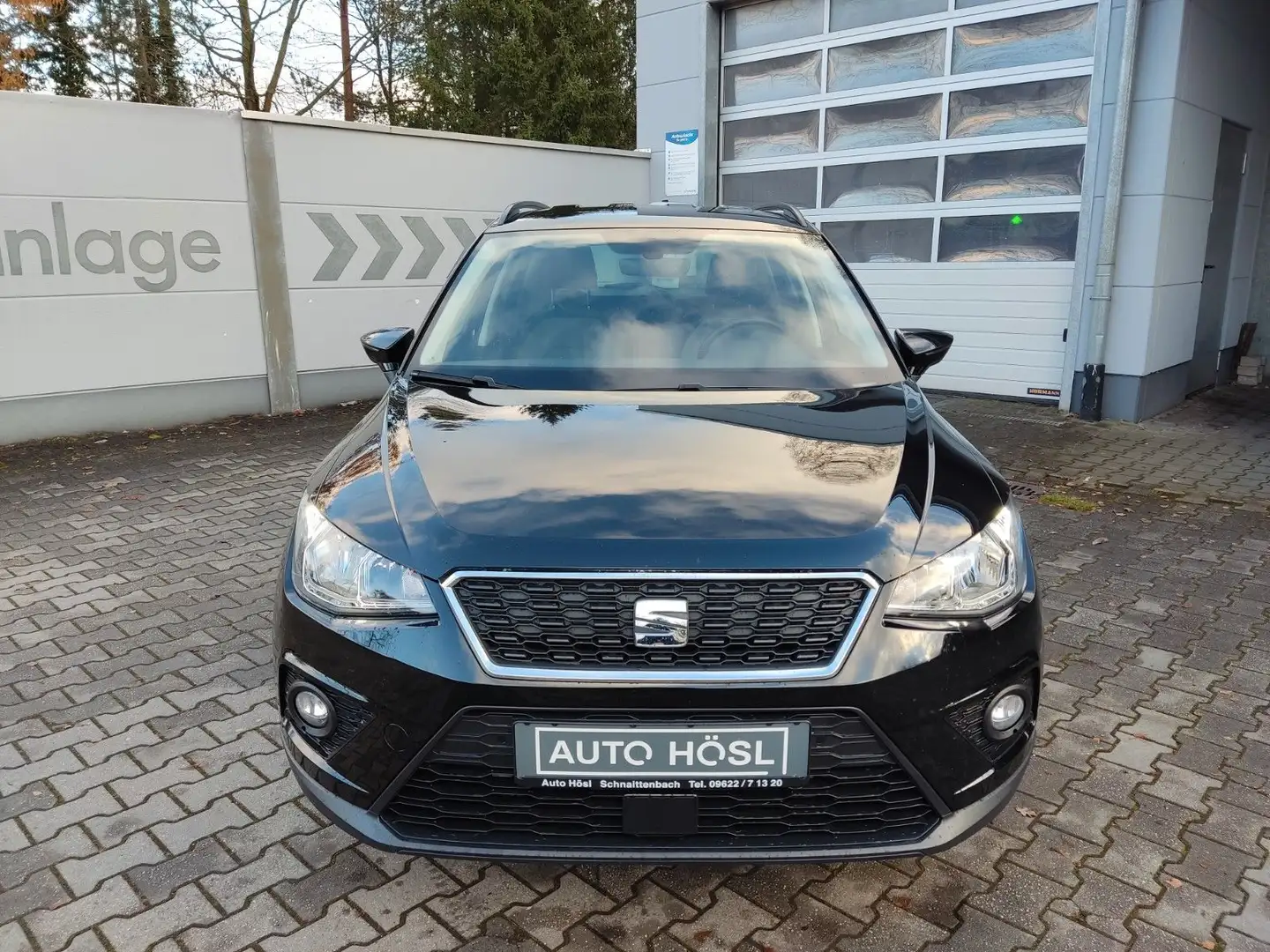 SEAT Arona 1.0 Style*NAVI*SHZ*RFK*8-fach ber.* Schwarz - 2