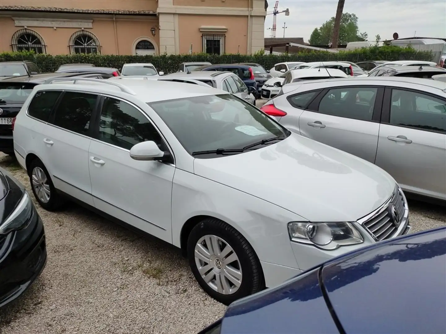 Volkswagen Passat 2.0 16V TDI Var. DSG"NELLO STATO" CRUISE,NAVICLIMA Bianco - 2