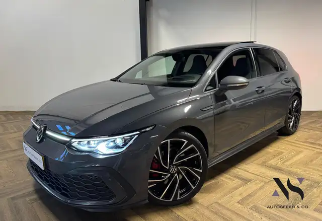 Volkswagen Golf GTD 2.0 TDI PANO CAM HUD BLIND.SP!