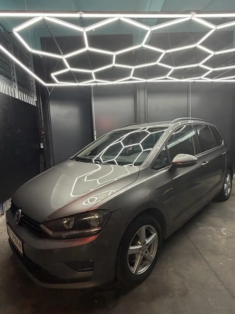 Volkswagen Golf Sportsvan 1.6 TDI BlueMotion Comfortline - 2