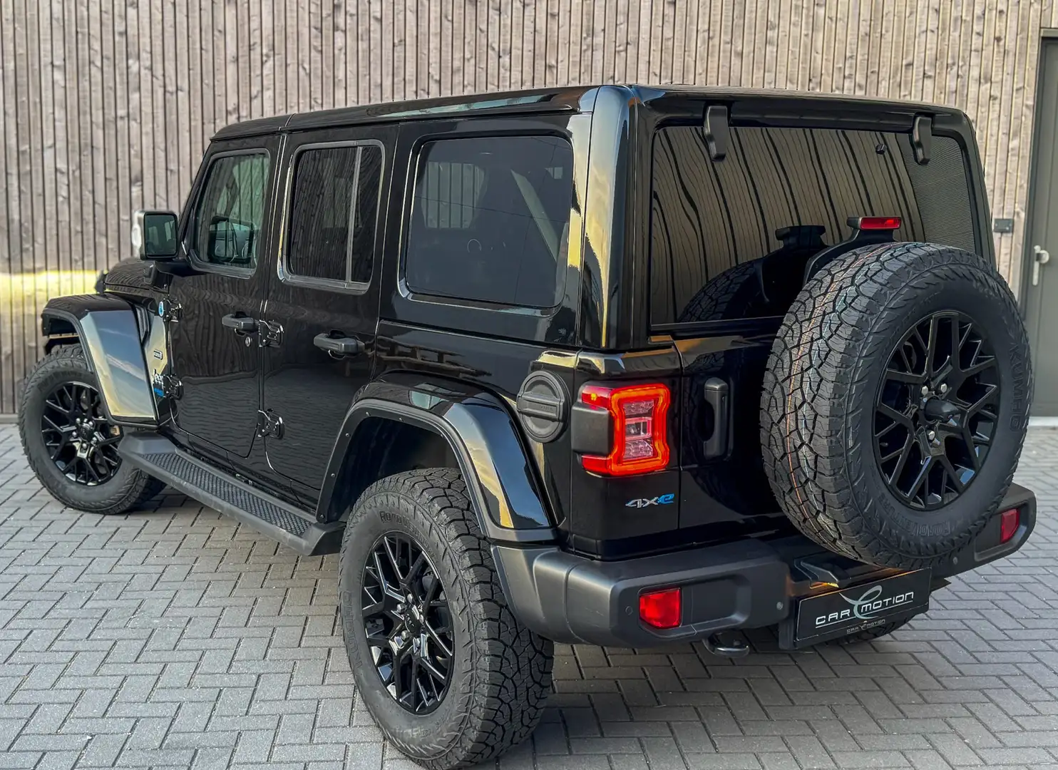 Jeep Wrangler | 4XE 380 | Blacked Out | Custom Bumper Beast Noir - 2