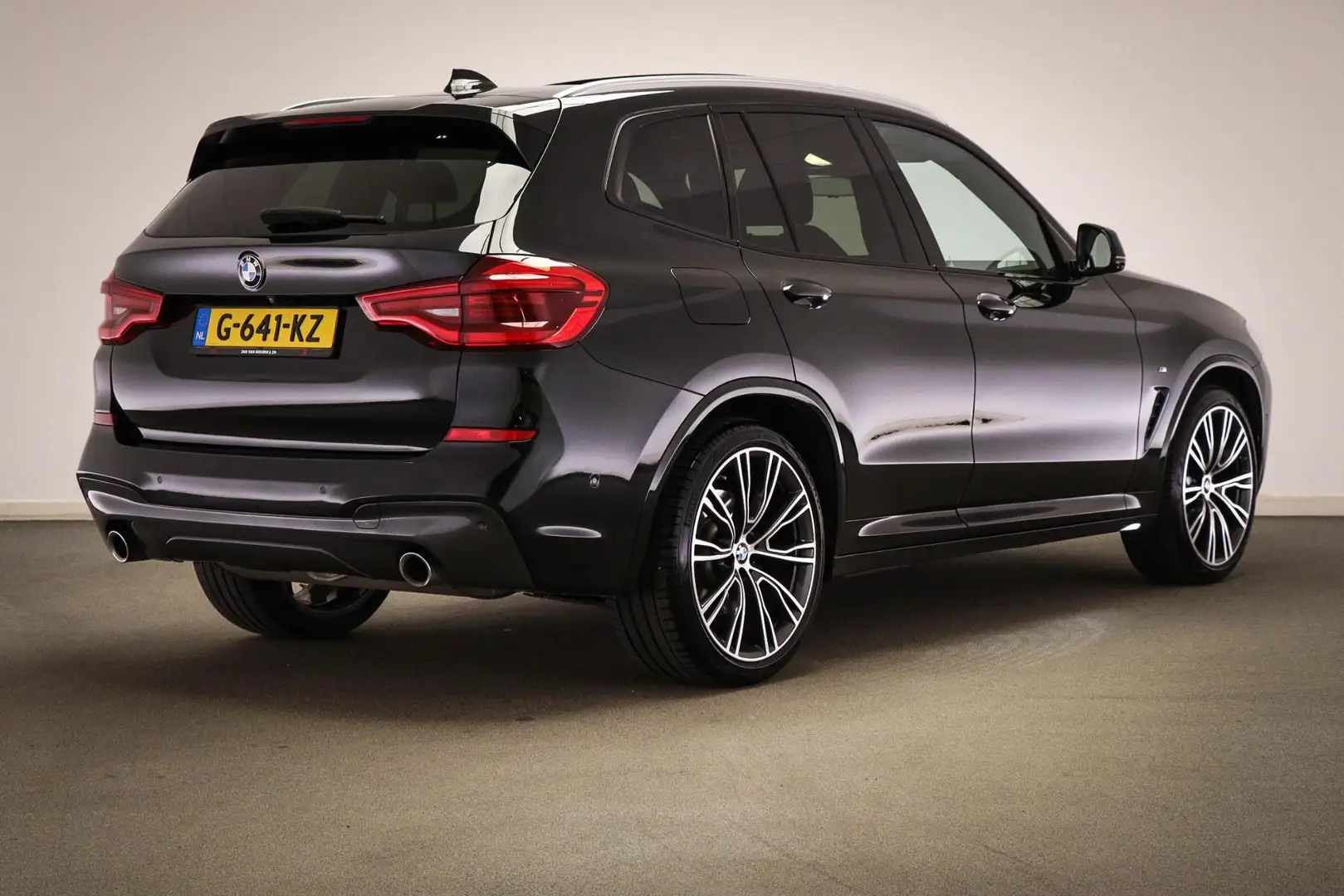 BMW X3 xDrive30i M-Sport High Executive | COPILOT- PACK | Zwart - 2