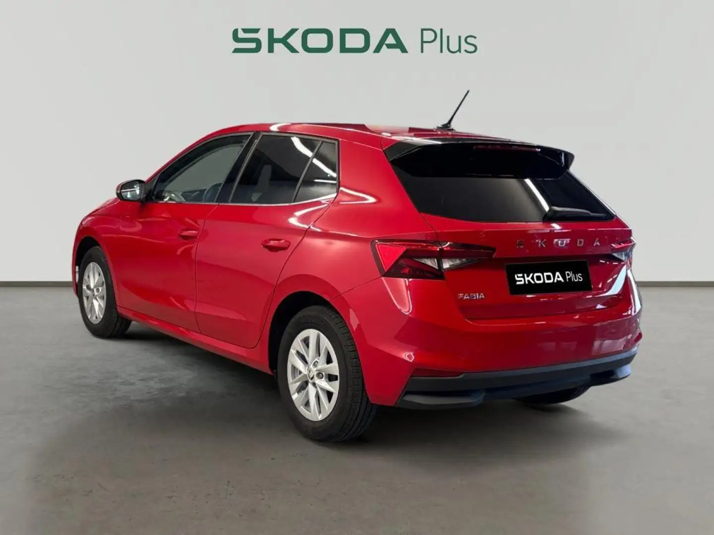 Skoda Fabia 1.0 TSI Selection 70kW Rojo - 2