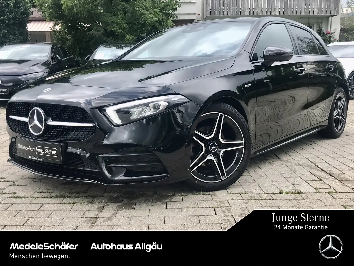 Mercedes-Benz A 180 A 180 AMG Night Edit20 7G-DCT PanoSD HUD LED Kam Schwarz - 1