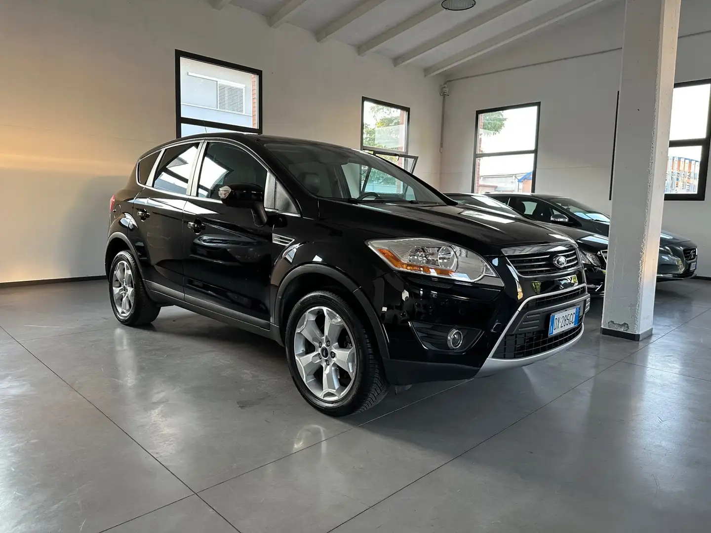 Ford Kuga 2.0 TDCi 136 CV 4WD Titanium DPF Nero - 2