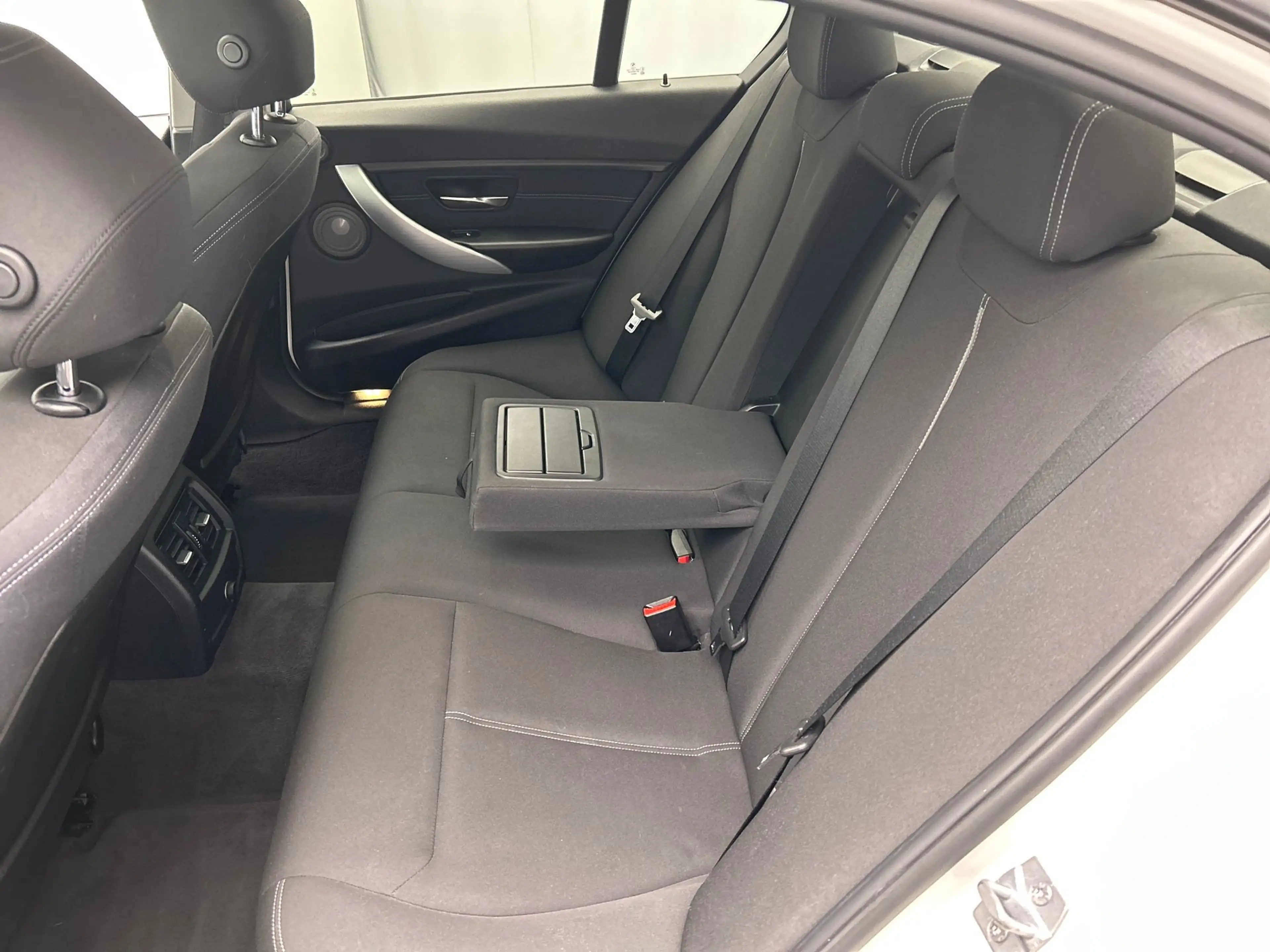 BMW 316 3-serie 316i High Executive | Origineel NL | Panor — photo 37