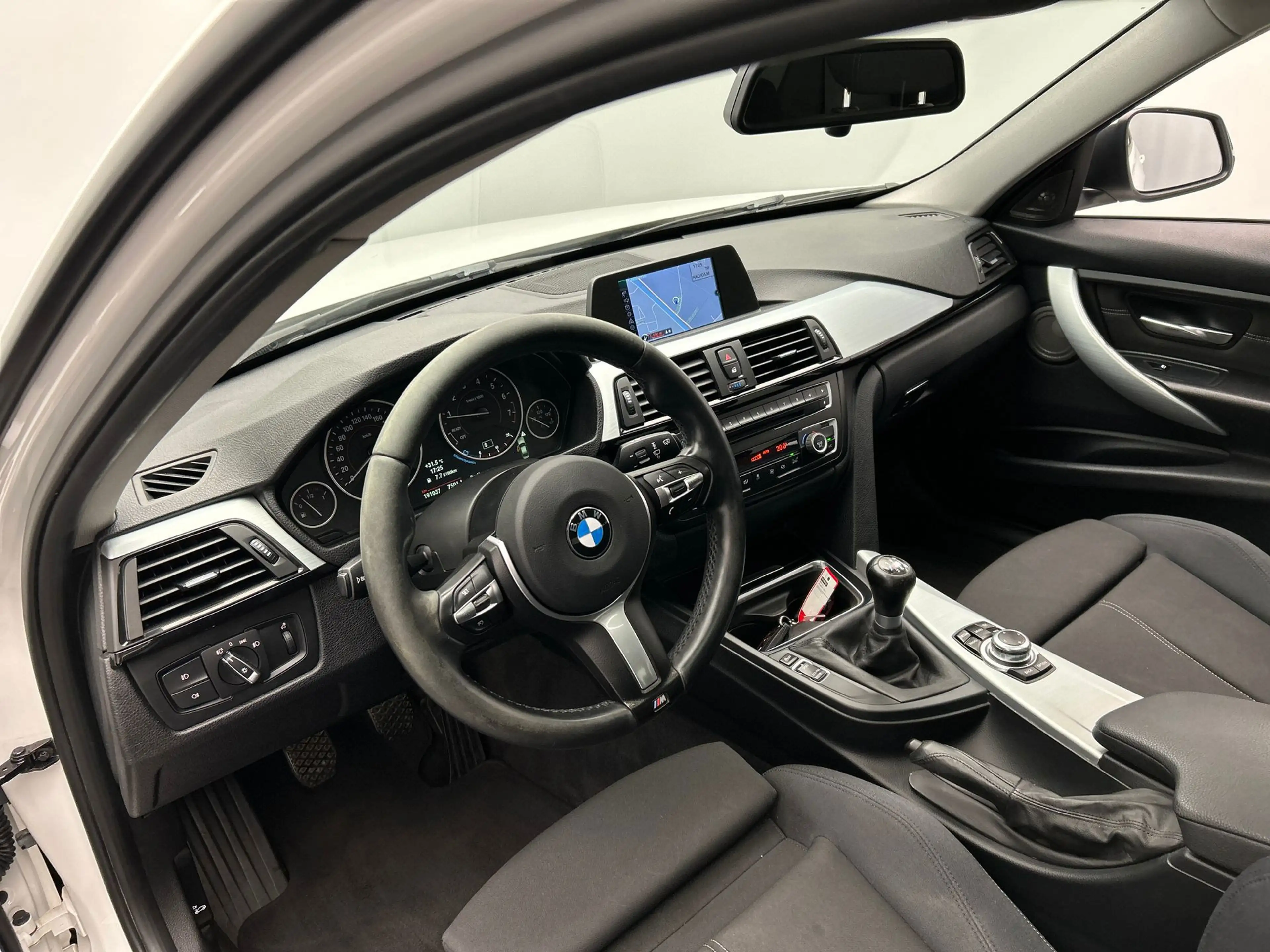BMW 316 3-serie 316i High Executive | Origineel NL | Panor — photo 45
