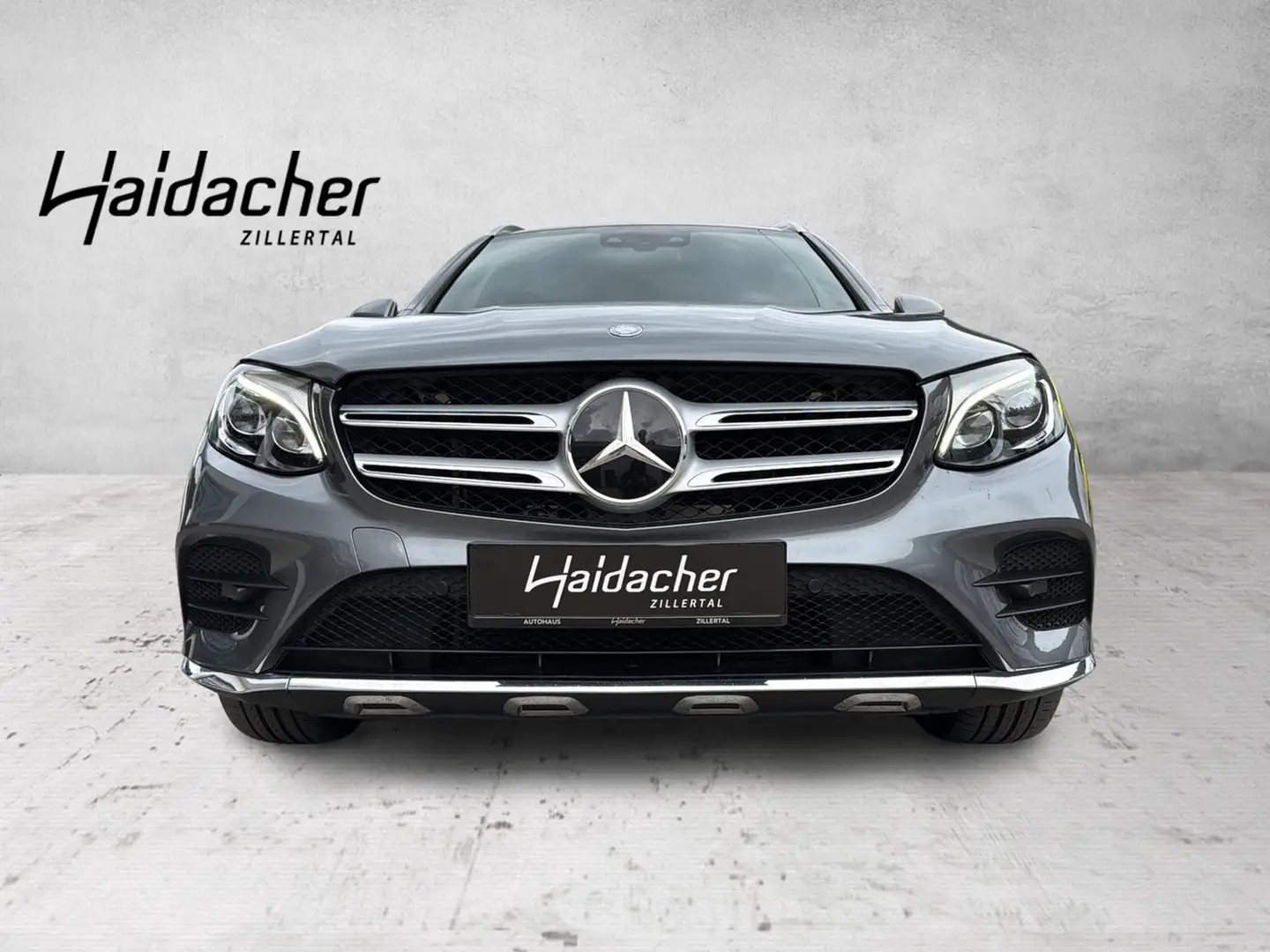 Mercedes-Benz GLC 220 d 4MATIC AMG FAP Distr RKam KeyGo PTS Grau - 2