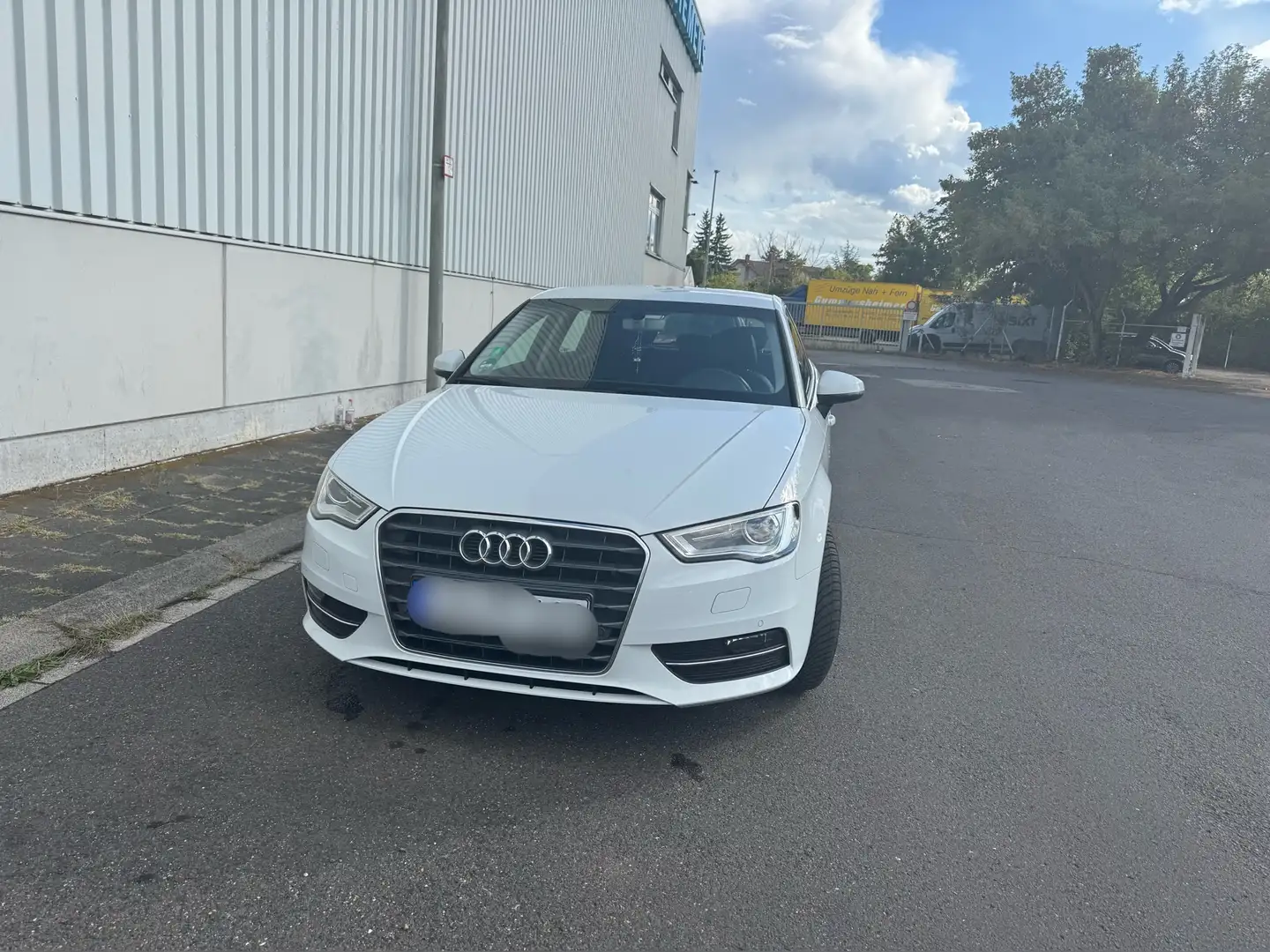 Audi A3 A3 1.6 TDI Sportback S tronic S line Sportpaket Weiß - 1