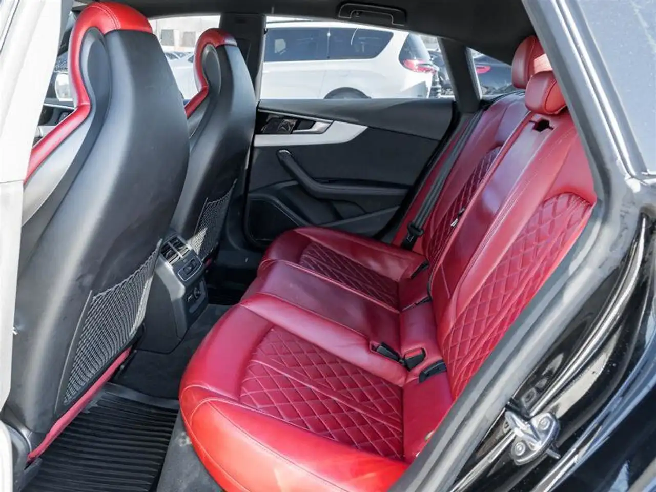 Audi S5 снимка Audi S5