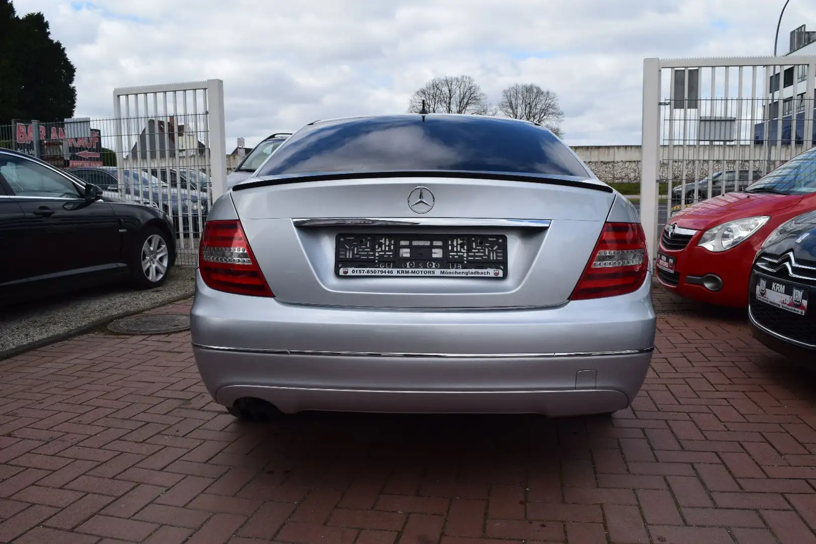 Mercedes-Benz C 180 CDI BlueEfficiency AVANTGARDE, TÜV/AU NEU Silber - 2