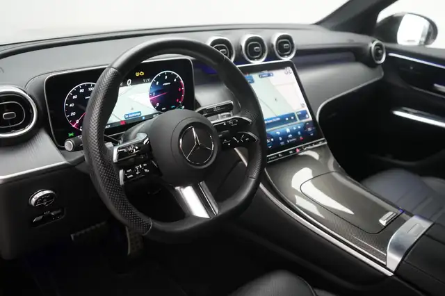 Mercedes-Benz GLC view 12