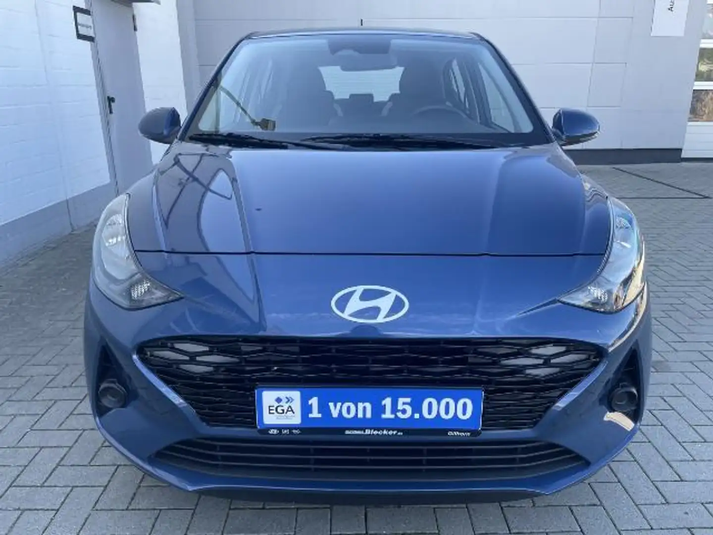 Hyundai i10 1.0 Trend*Navi*Allwetter*Kamera*PDC*Klimaauto*SzHg Bleu - 2
