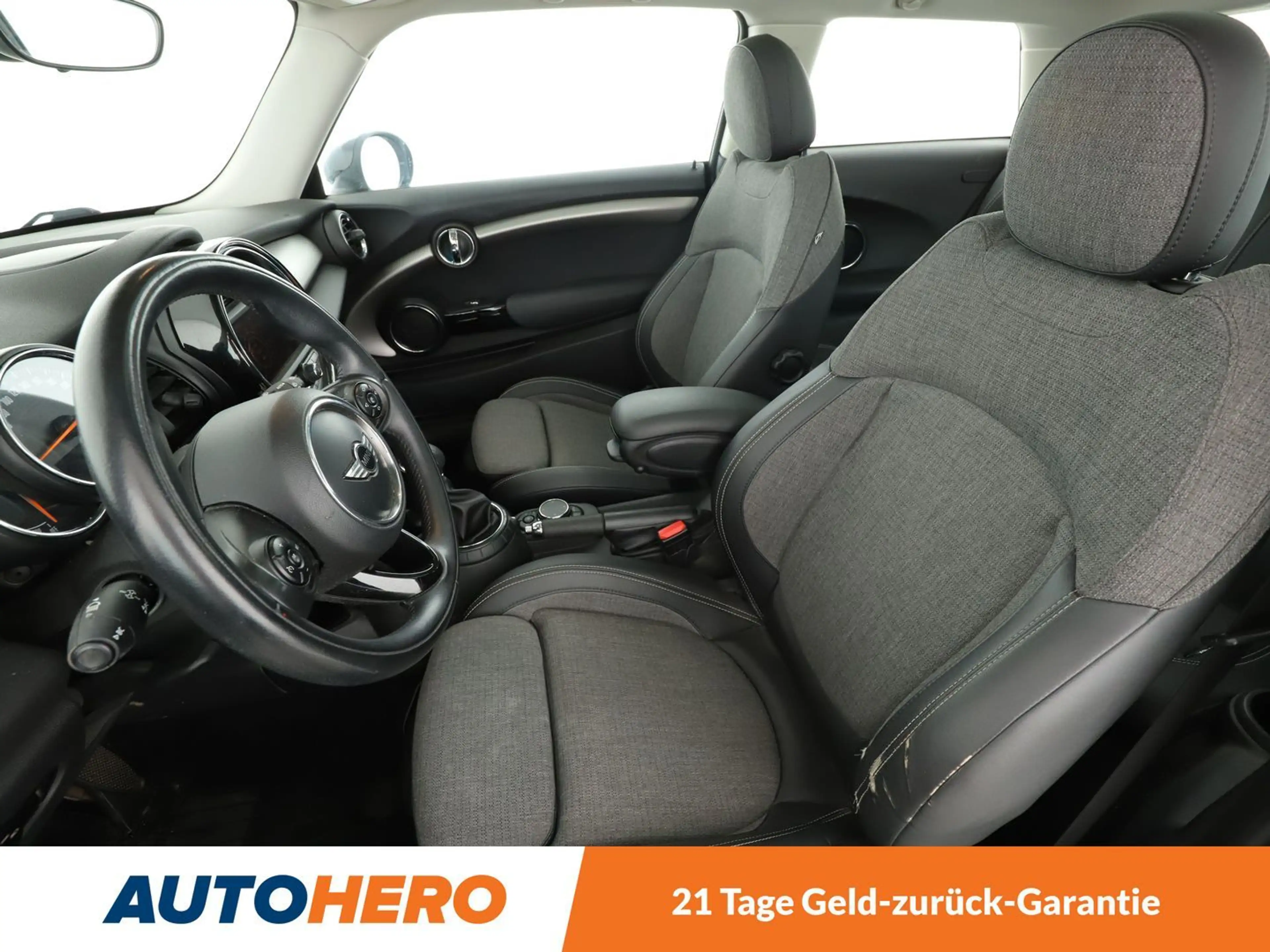 MINI Cooper D Cooper D *NAVI*LED*TEMPO*HUD*PANO*PDC*SHZ* — photo 10