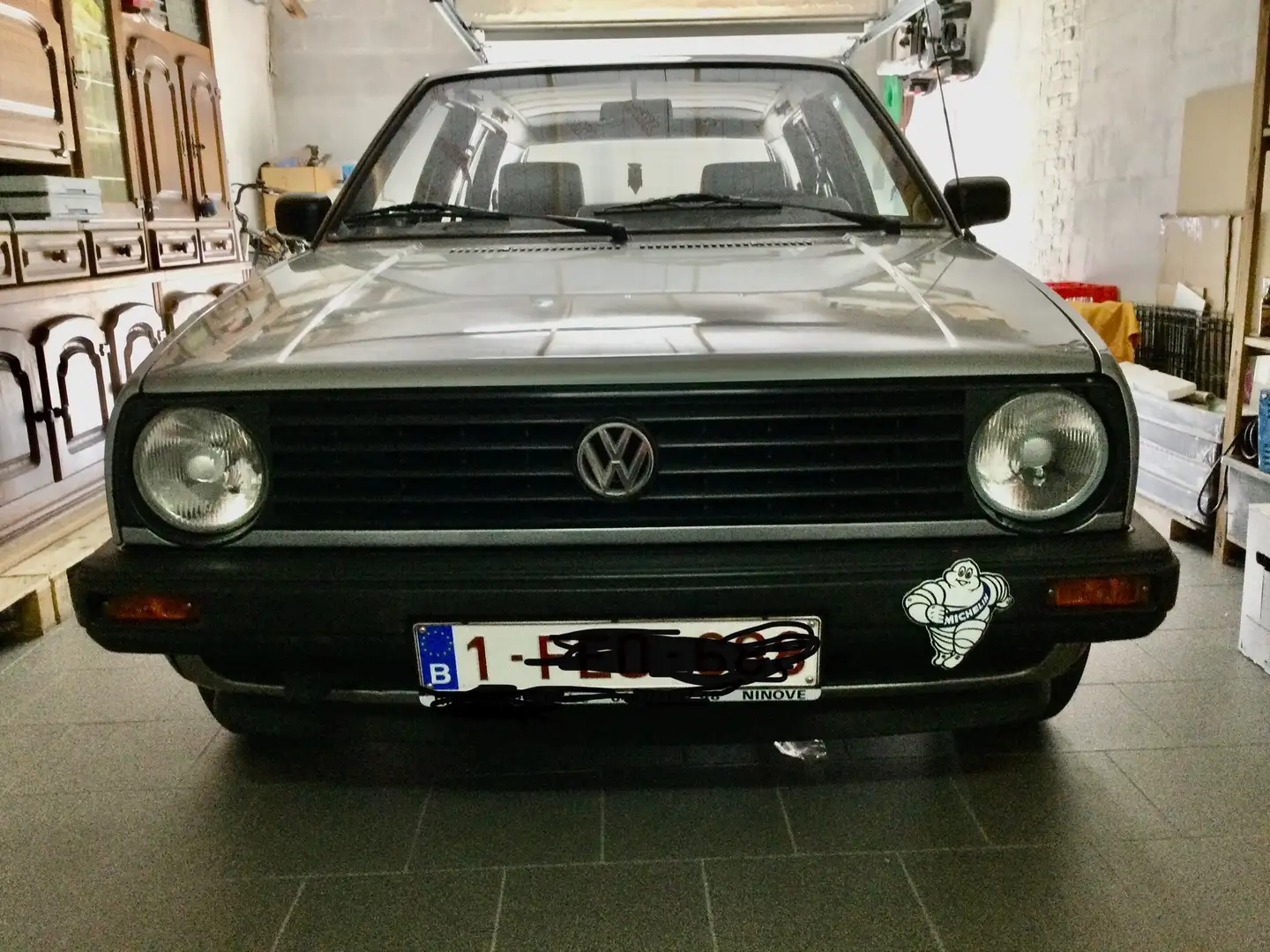 Oldtimer Volkswagen siva - 2