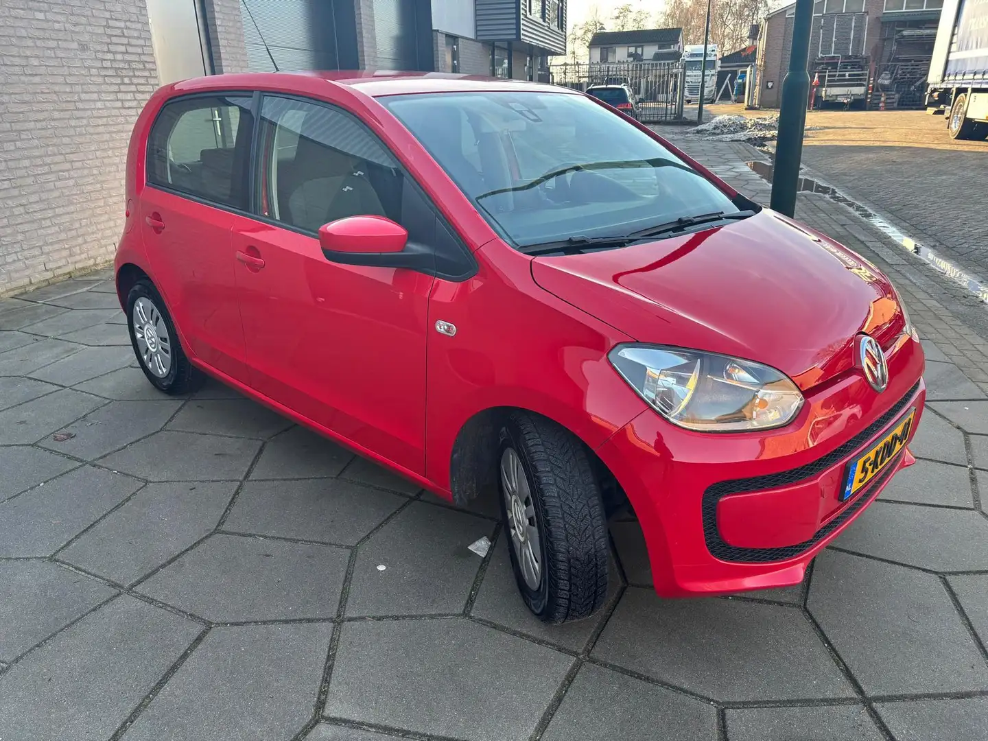 Volkswagen up! 1.0 move up! BlueMotion Thechno|Airco|5 Drs |4 nie Rot - 2