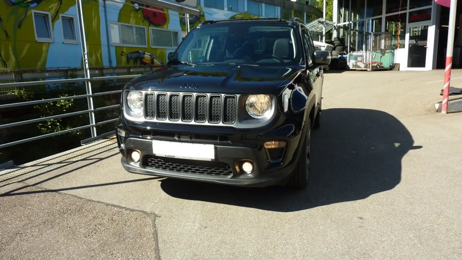 Jeep Renegade 4xe PLUG-IN Hybrid Automatik +S Schwarz - 2