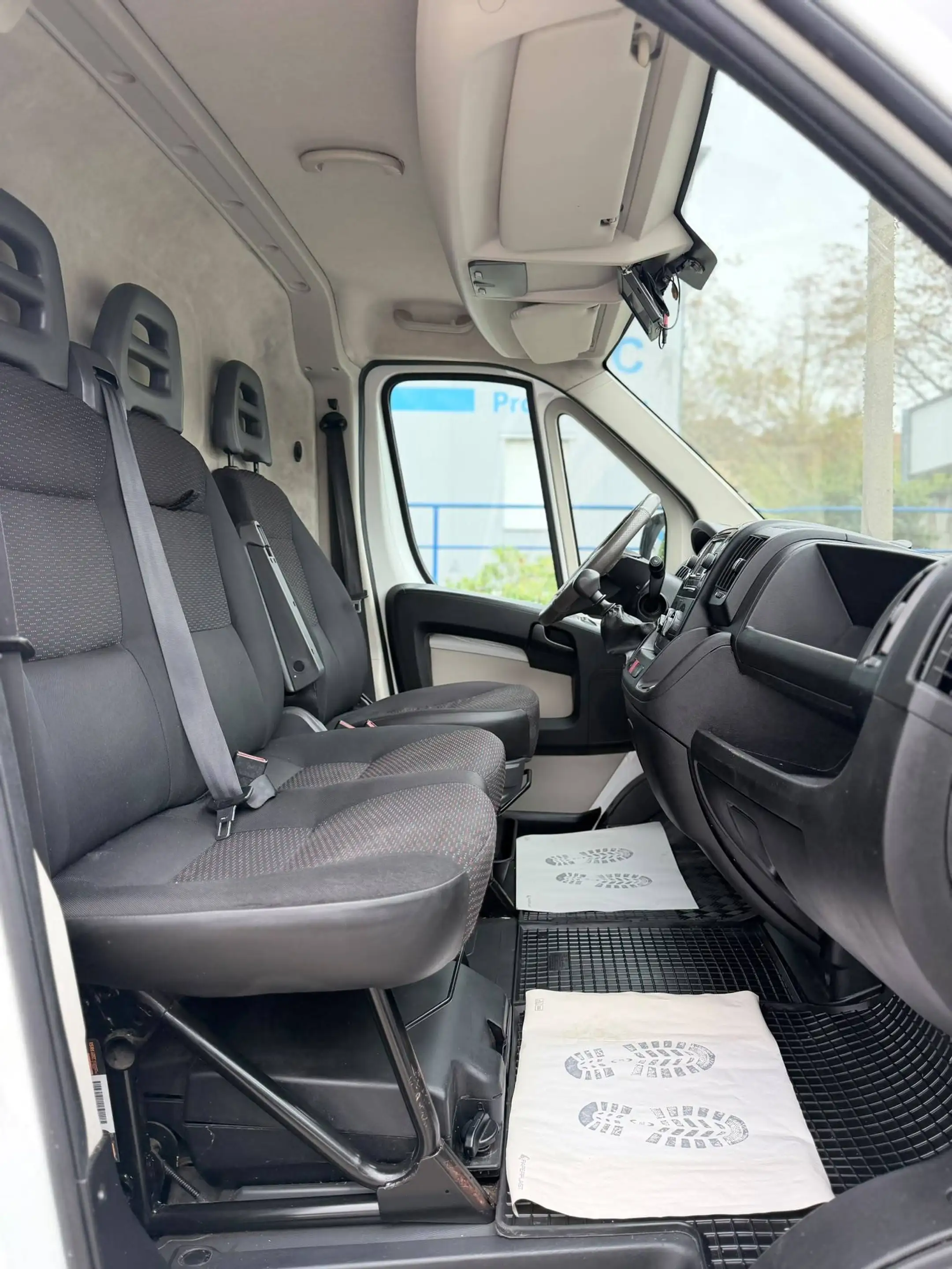 Peugeot Boxer HDi (335) — photo 13