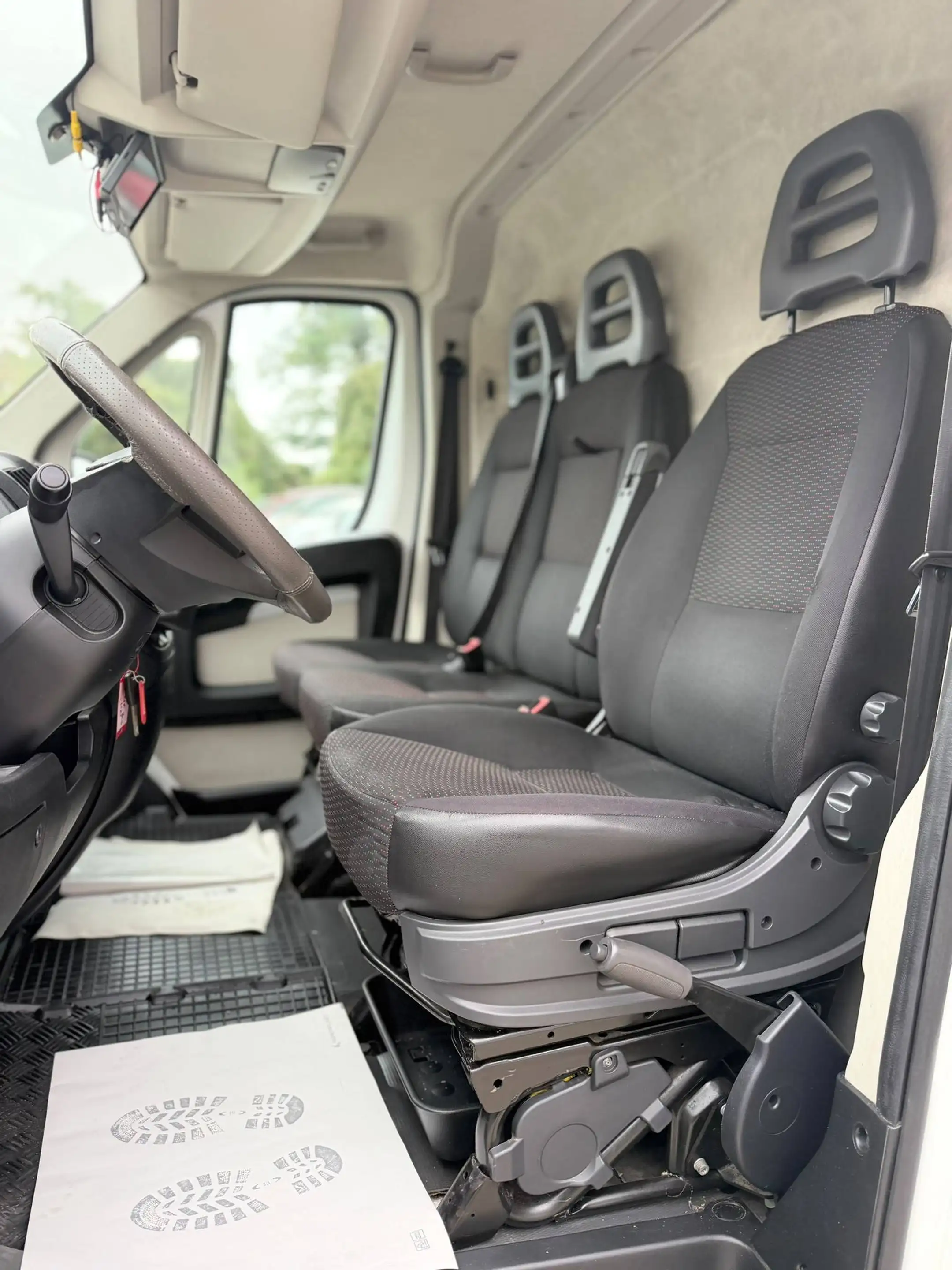Peugeot Boxer HDi (335) — photo 12
