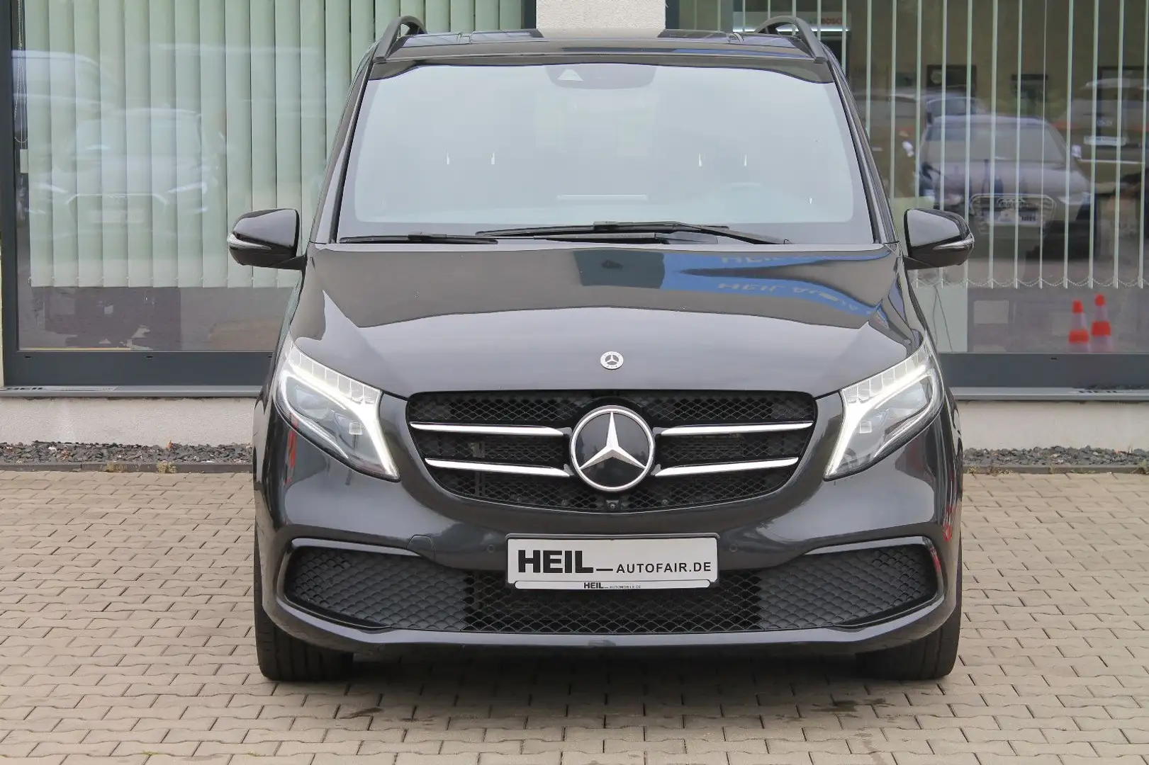 Mercedes-Benz V 300 d AVANTGARDE EDITION lang*ACC*LED*AHK* Gris - 2